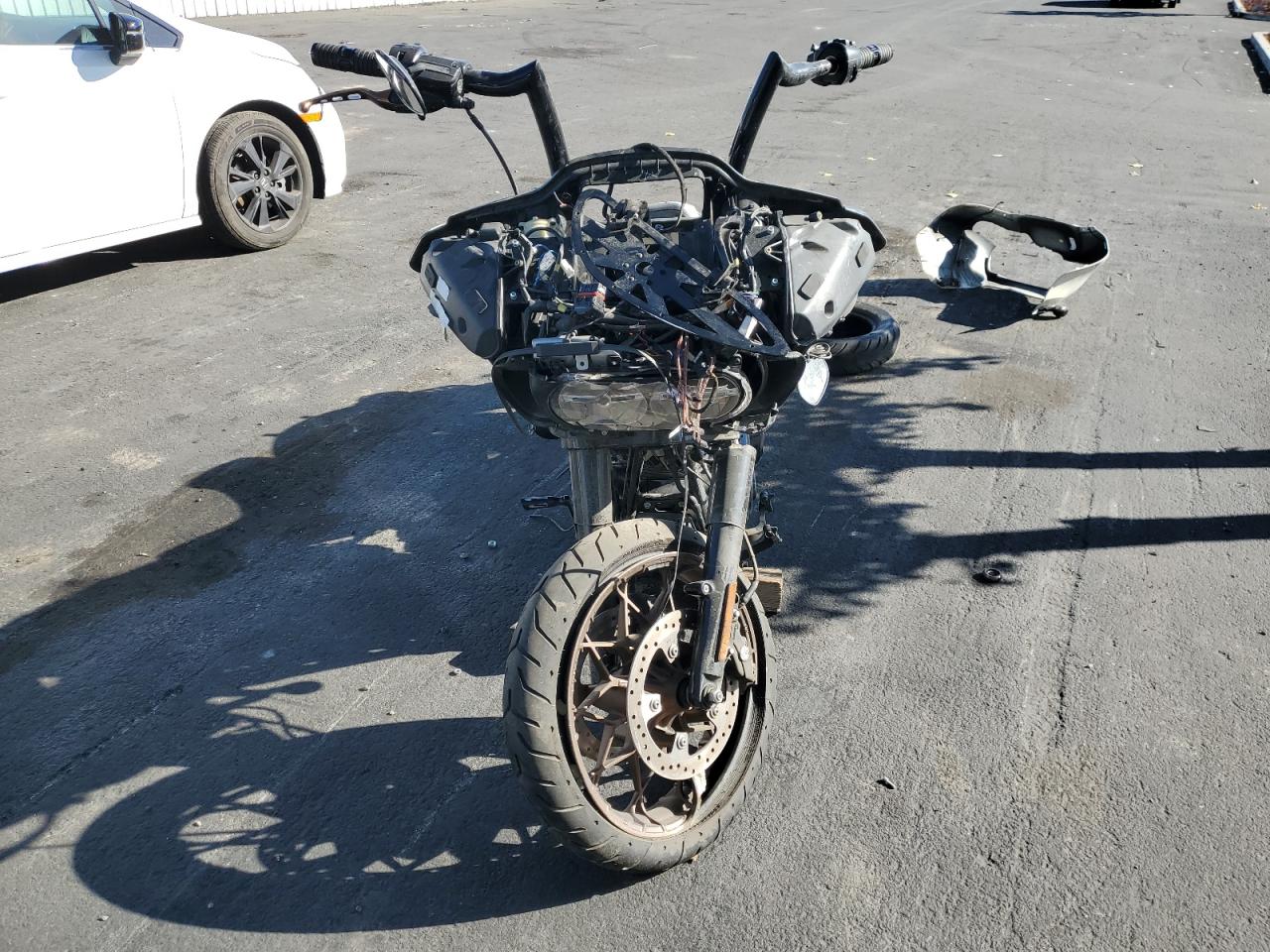 2023 Harley-Davidson Fltrxst beige null gas 1HD1ACL2XPB615667 photo #3