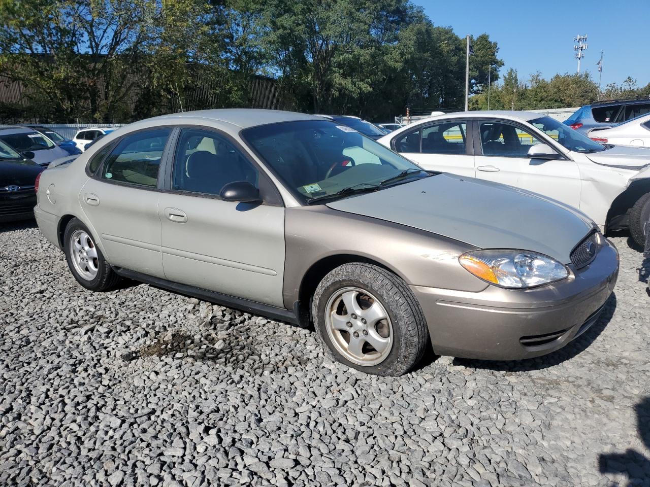 2004 Ford Taurus Ses VIN: 1FAFP55264A168745 Lot: 84552685