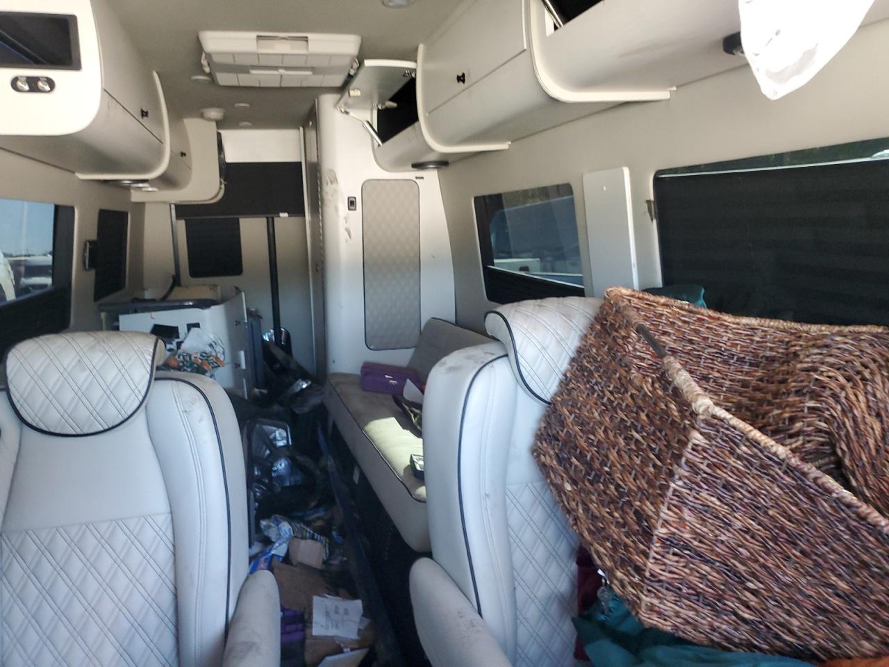 2024 Mercedes-Benz Sprinter 3500 VIN: W1X8ND6Y8RT187881 Lot: 89808205