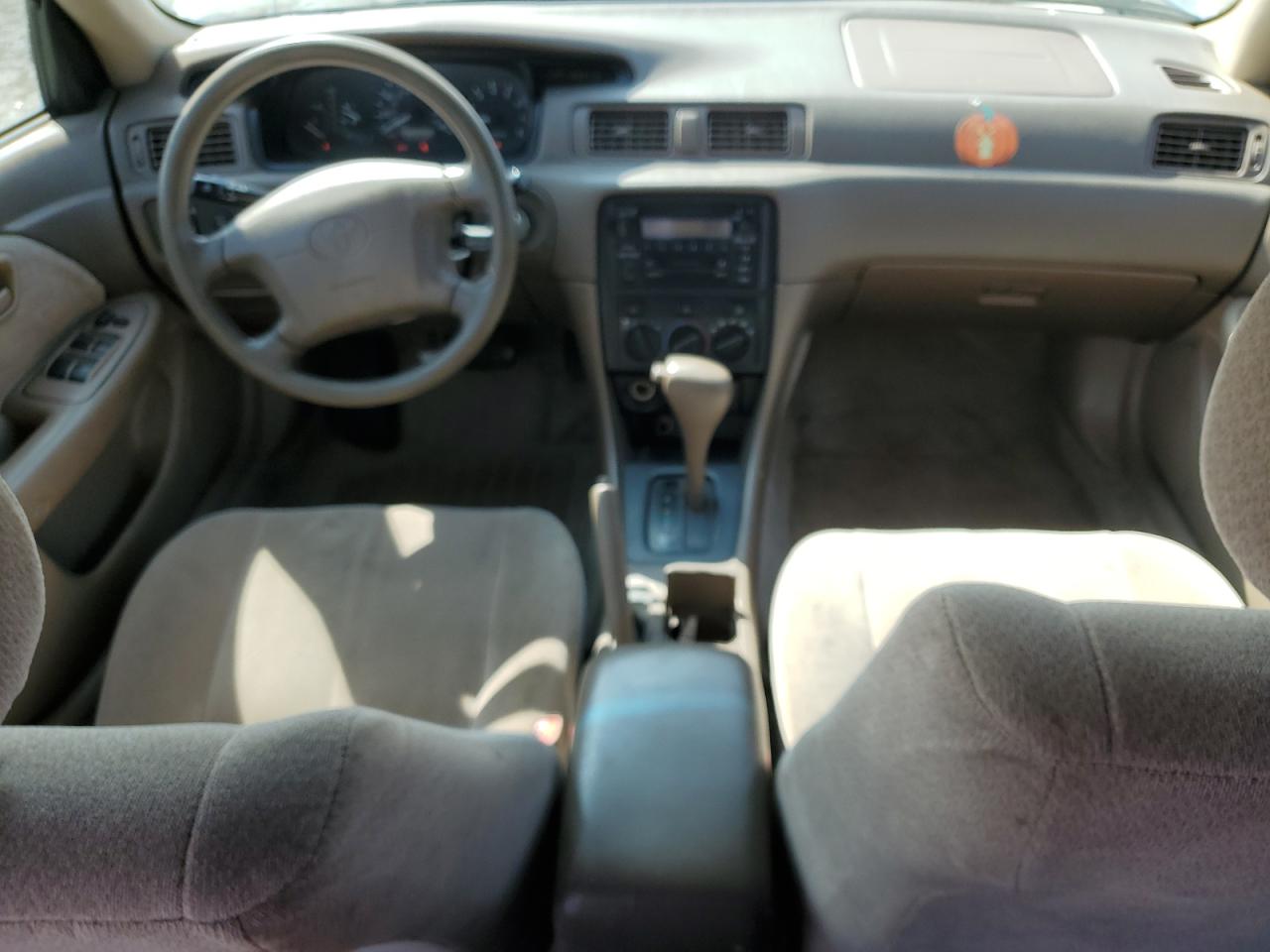 2000 Toyota Camry Le VIN: JT2BN22K7Y0001168 Lot: 82341755