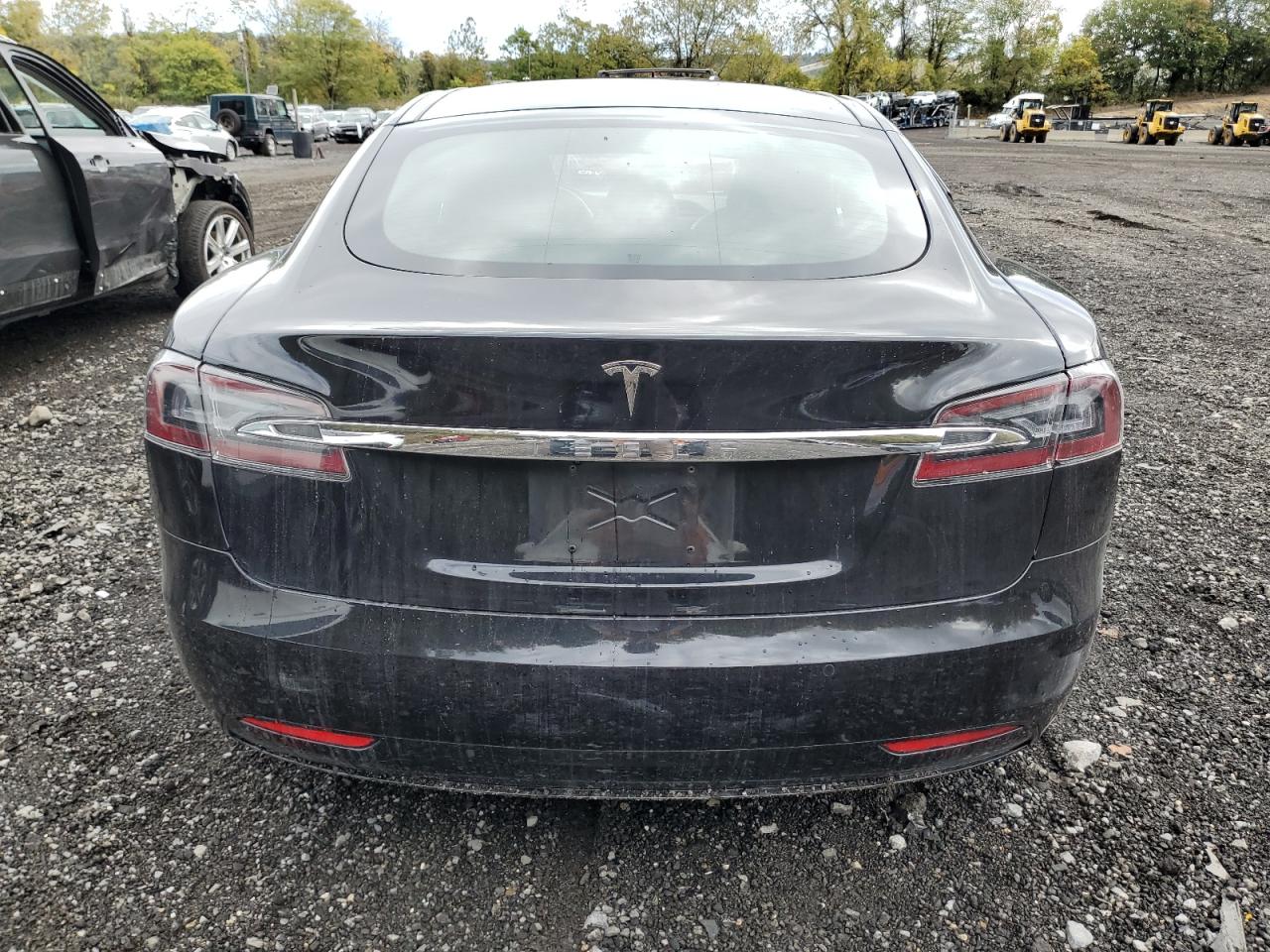 2017 Tesla Model S VIN: 5YJSA1E29HF227920 Lot: 82302255