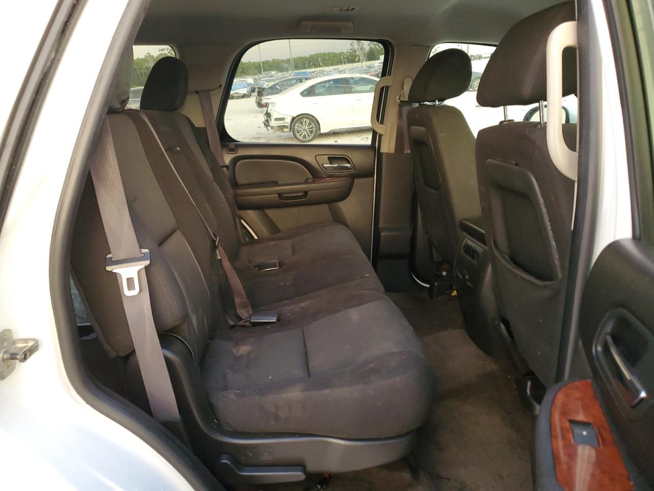 2011 Chevrolet Tahoe C1500 Ls VIN: 1GNSCAE01BR170517 Lot: 87089305