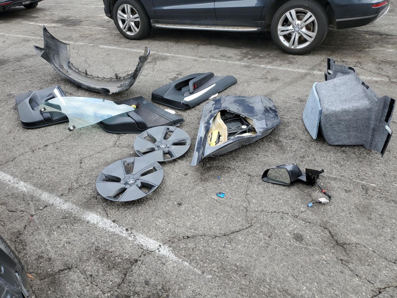 2023 Tesla Model 3 VIN: 5YJ3E1EA7PF561698 Lot: 86475405