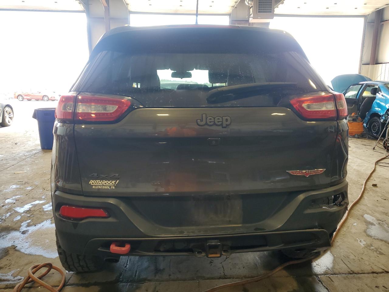 2015 Jeep Cherokee Trailhawk VIN: 1C4PJMBS3FW718052 Lot: 86987975
