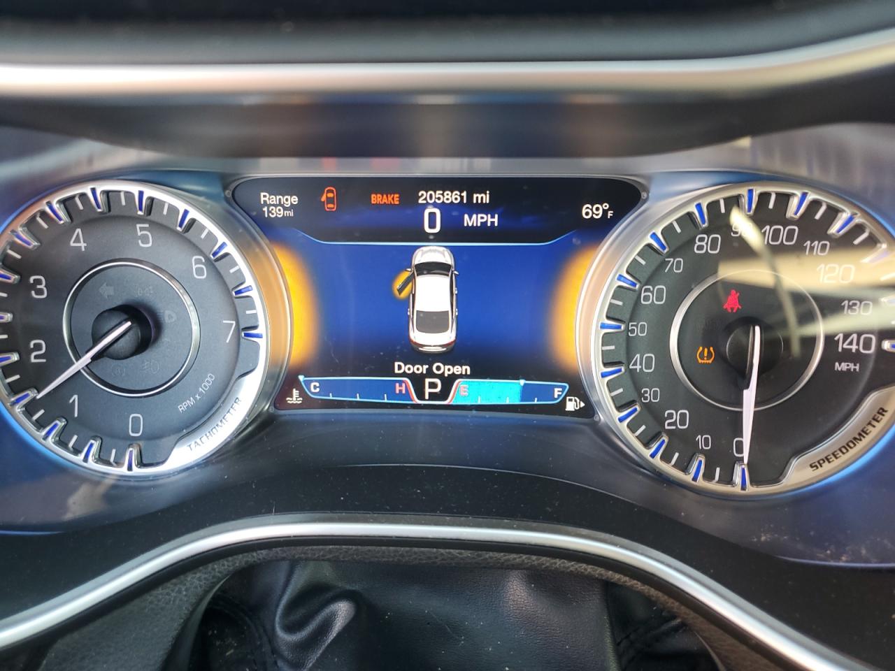 2015 Chrysler 200 C VIN: 1C3CCCCG5FN524372 Lot: 86430755