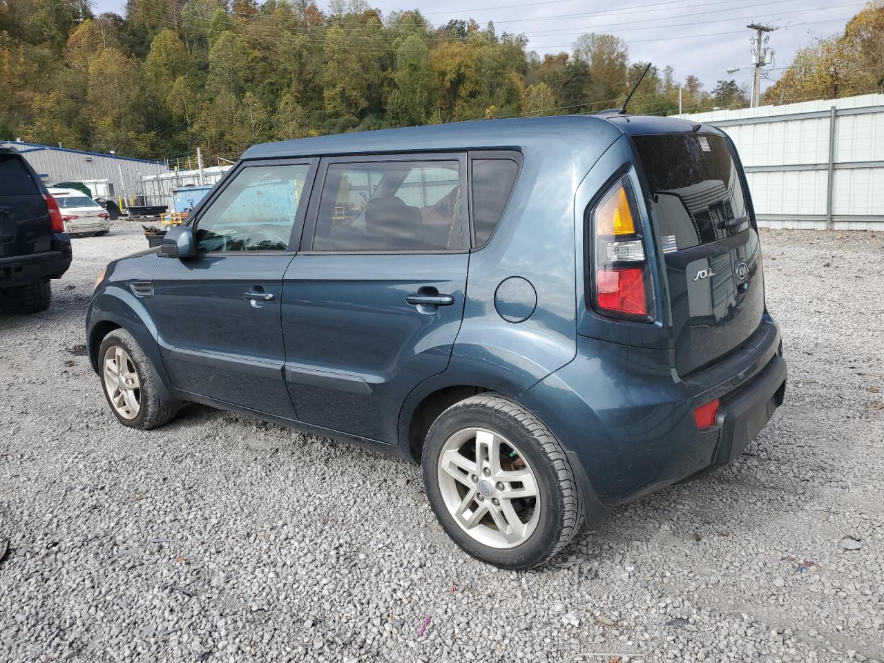 KNDJT2A21B7249442 2011 Kia Soul + 2011 Kia Soul + VIN: KNDJT2A21B7249442 Lot: 90275405