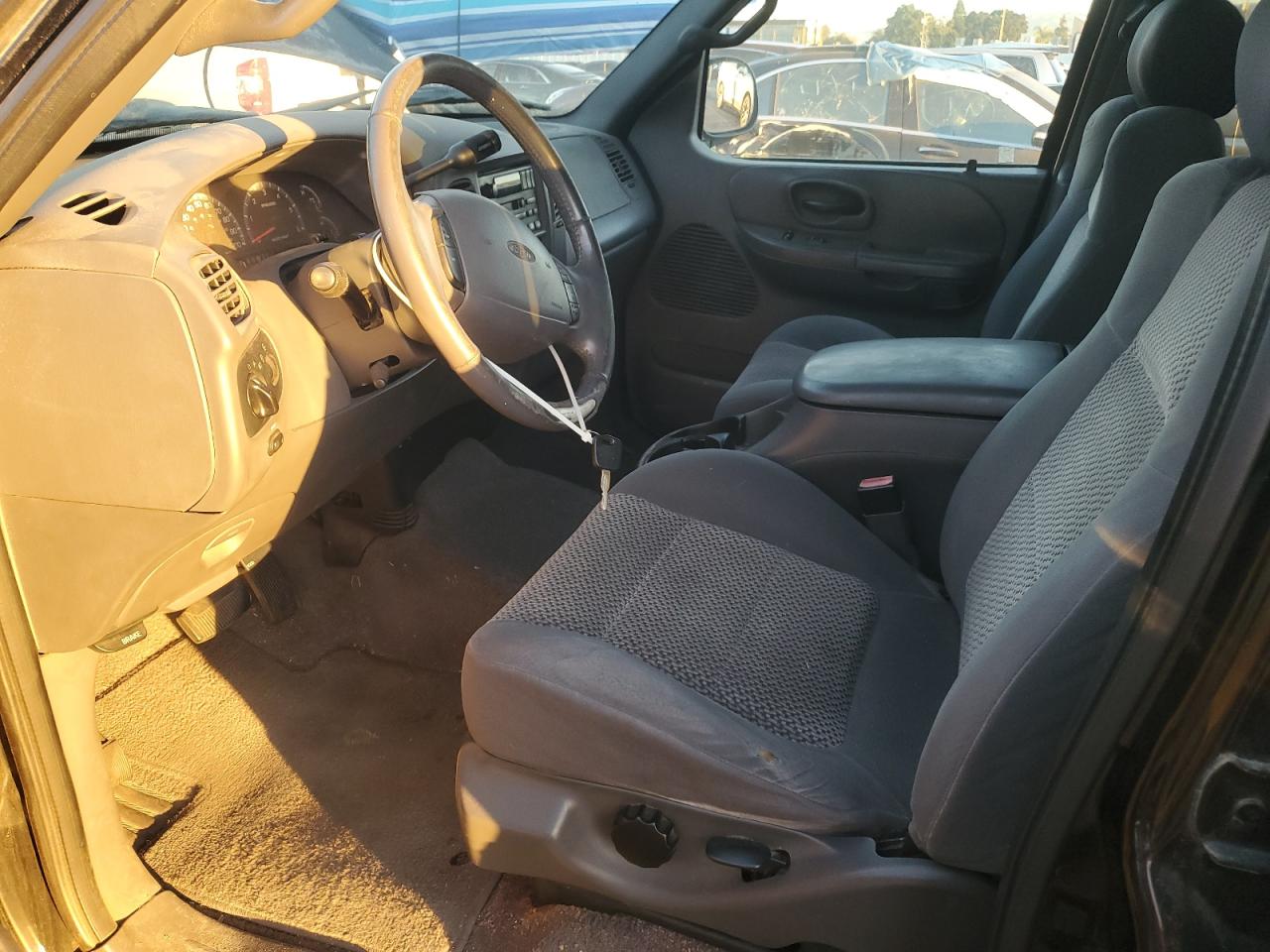 2002 Ford F150 Supercrew VIN: 1FTRW07L72KB07852 Lot: 87215005