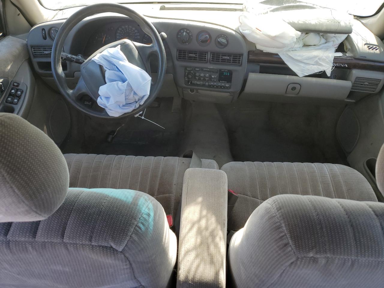 2001 Chevrolet Lumina VIN: 2G1WL52J311295615 Lot: 82190595