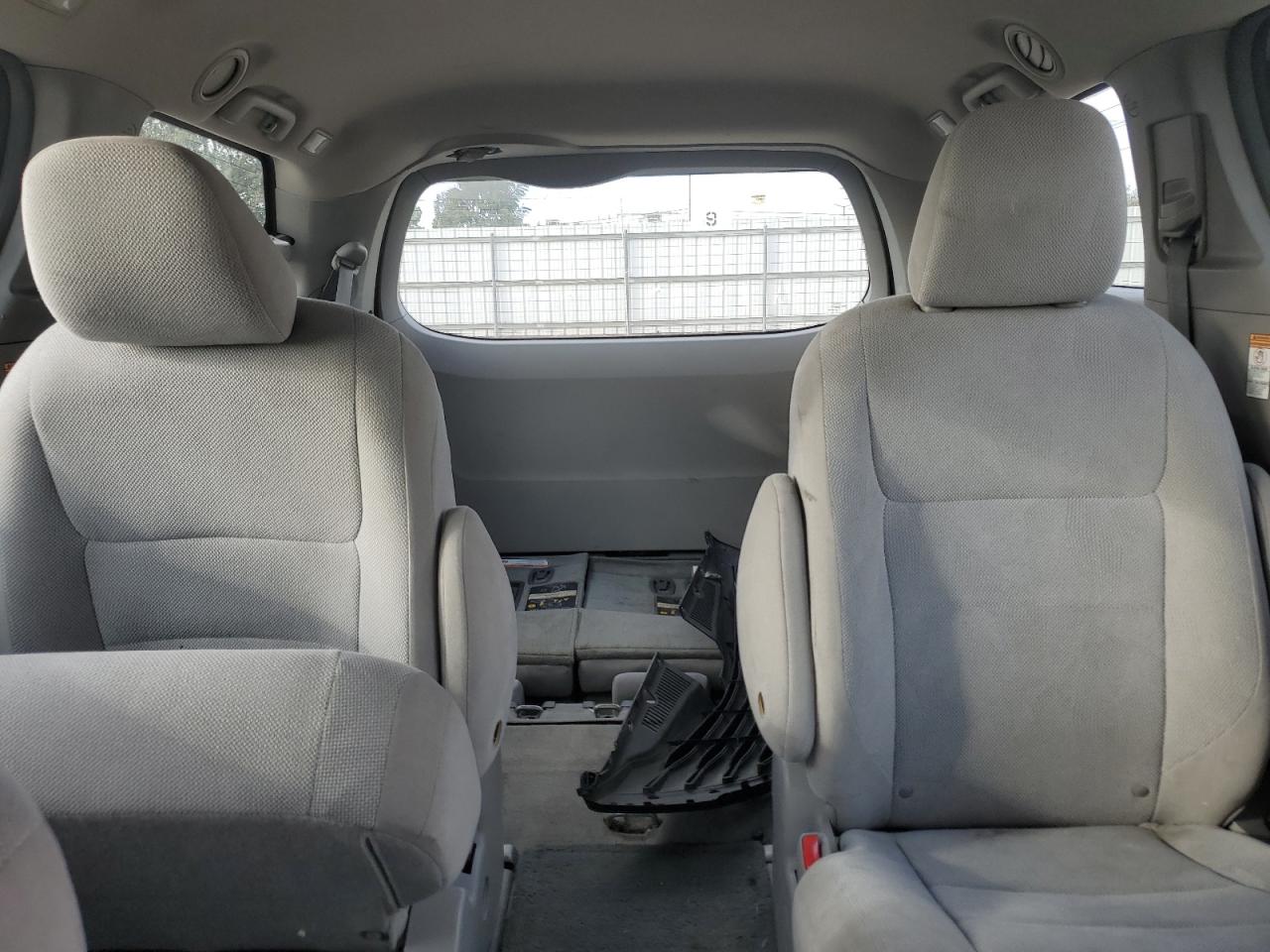 2015 Toyota Sienna VIN: 5TDZK3DC2FS546988 Lot: 86527525