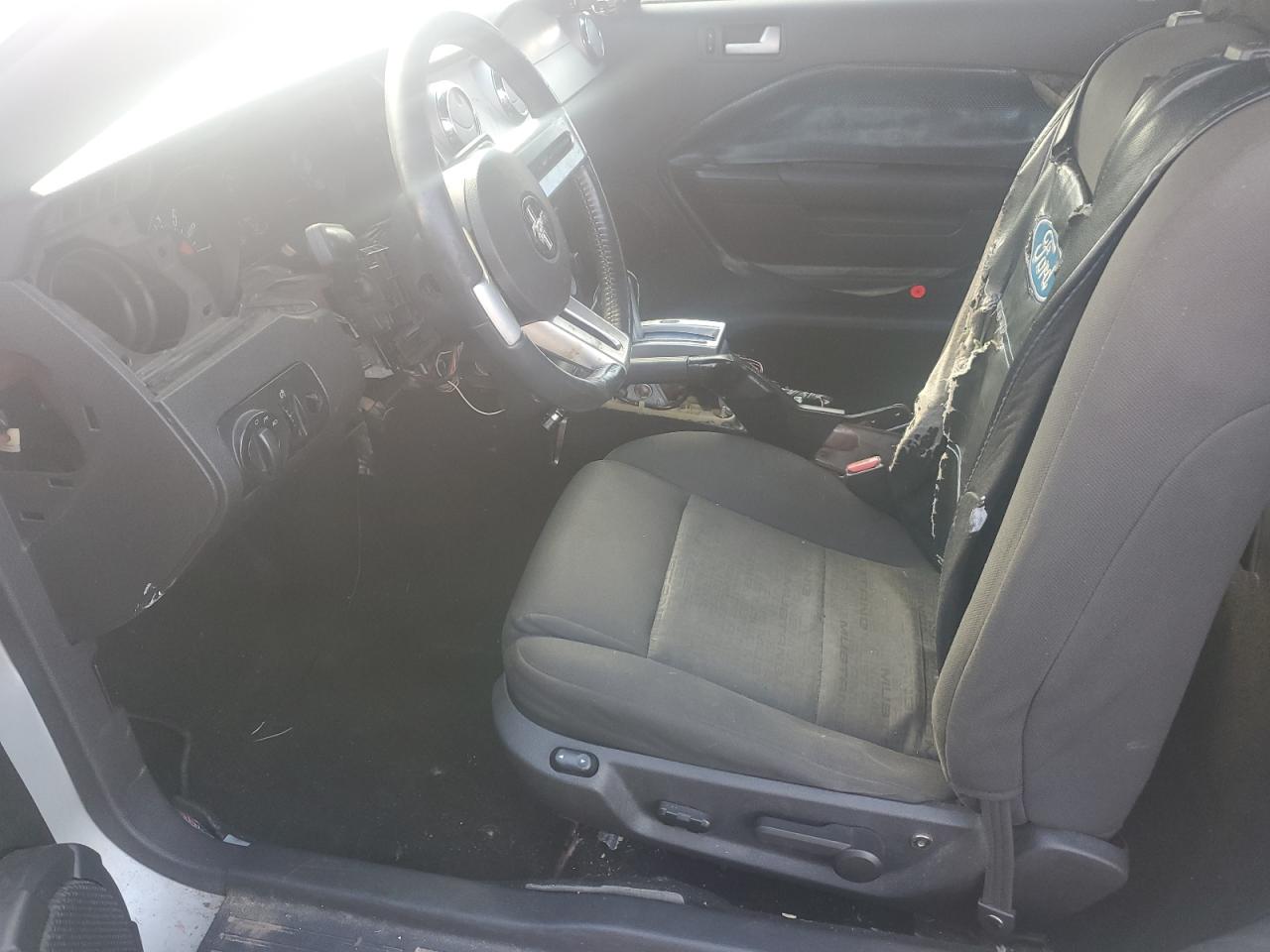 2006 Ford Mustang VIN: 1ZVFT80N265131953 Lot: 82241245