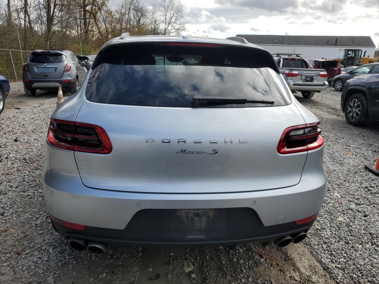 2018 Porsche Macan S VIN: WP1AB2A53JLB36738 Lot: 90838275