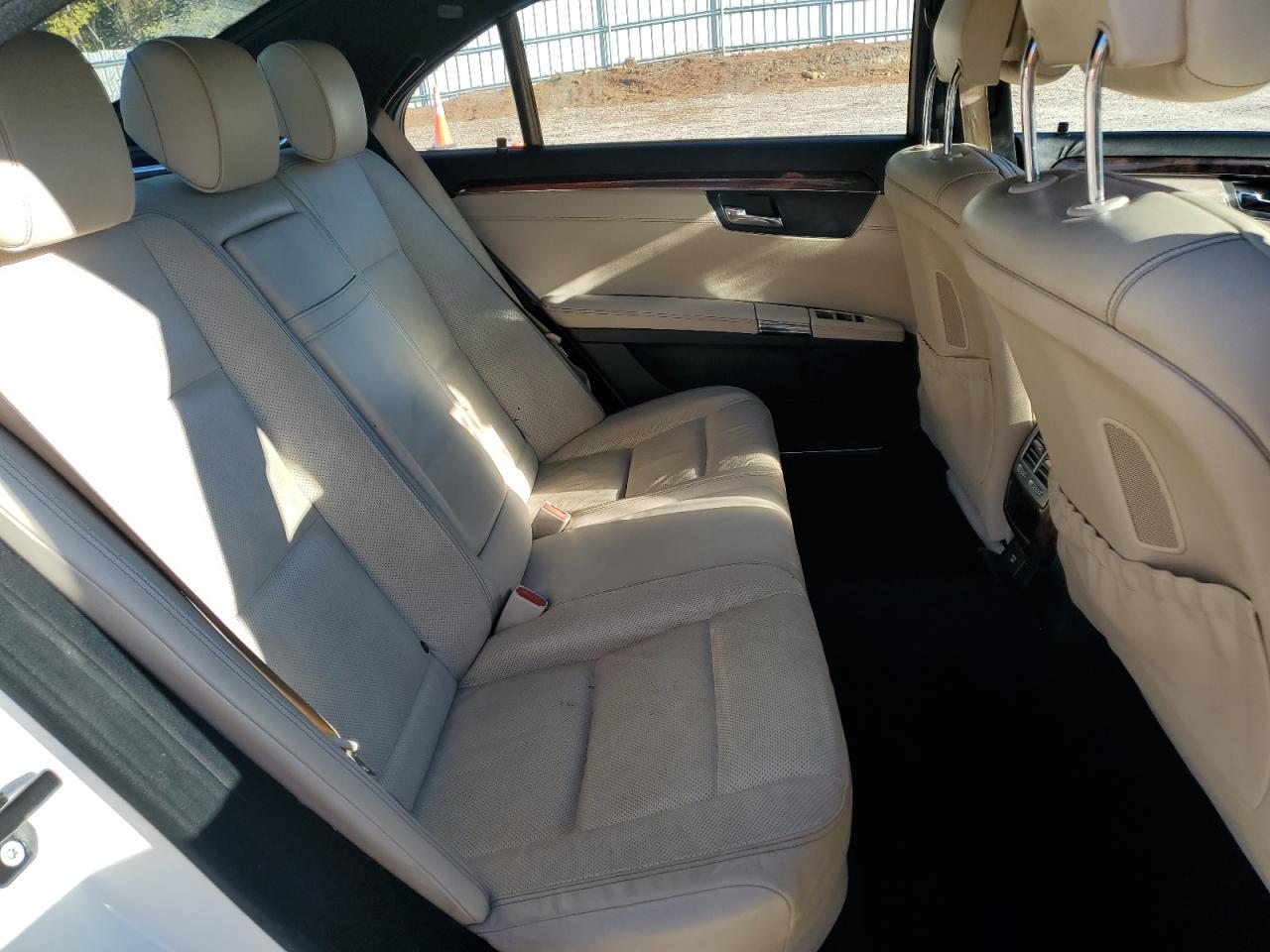 2011 Mercedes-Benz S 550 VIN: WDDNG7BB4BA369908 Lot: 86848205