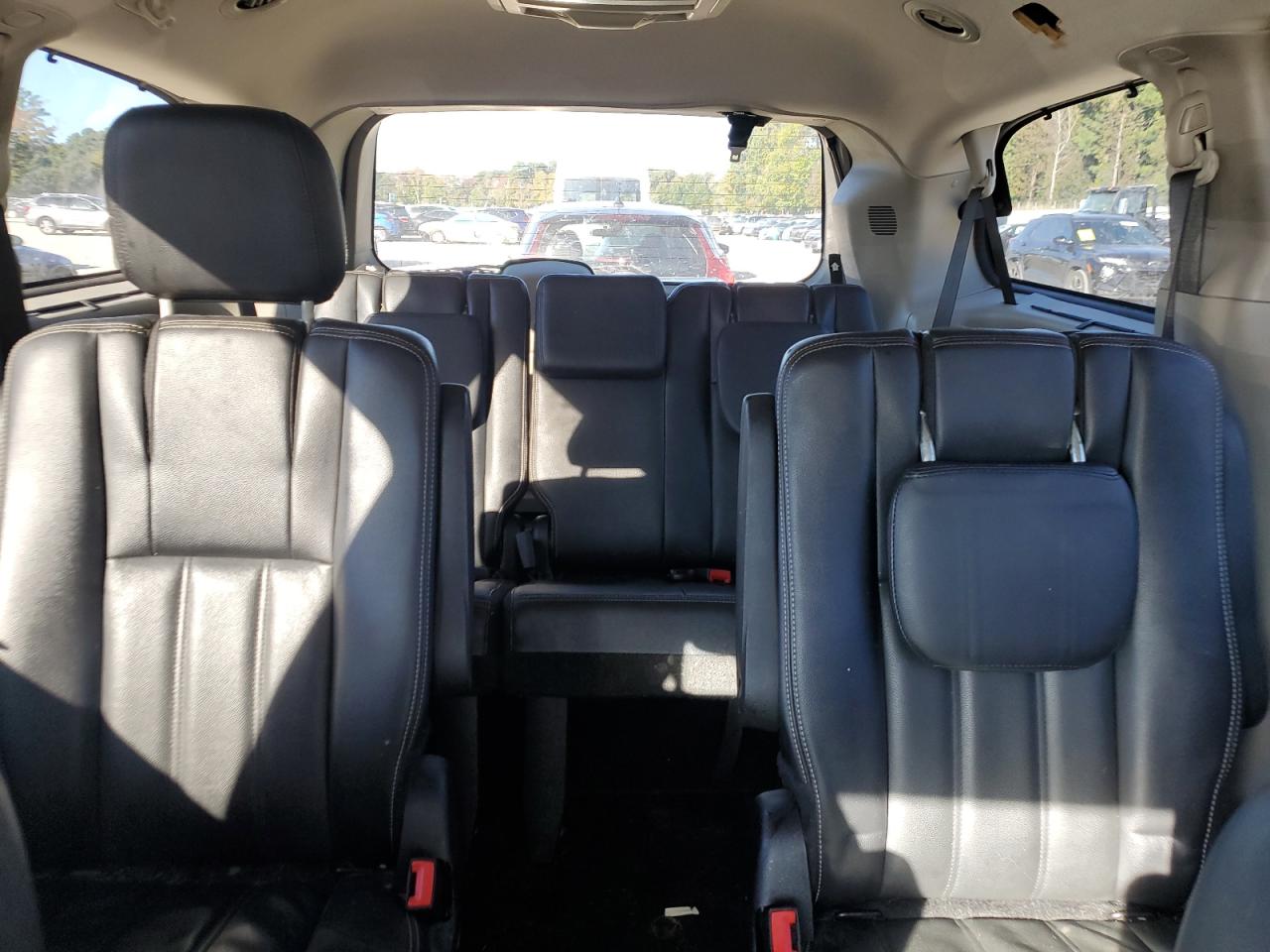 2015 Chrysler Town & Country Touring VIN: 2C4RC1BG6FR629470 Lot: 86842695