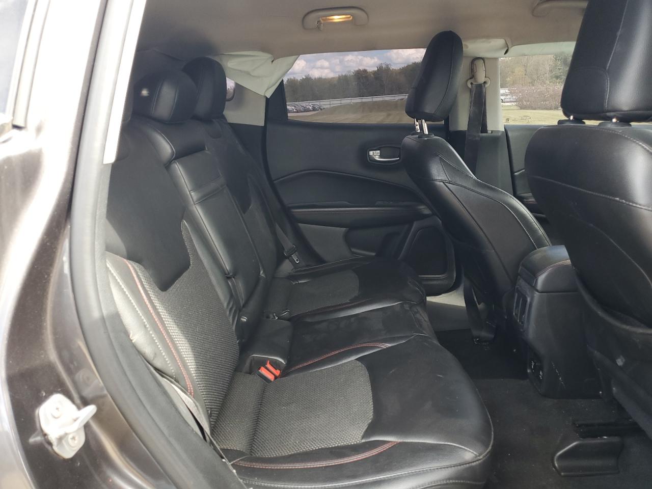 2018 Jeep Compass Trailhawk VIN: 3C4NJDDB8JT129873 Lot: 82219915