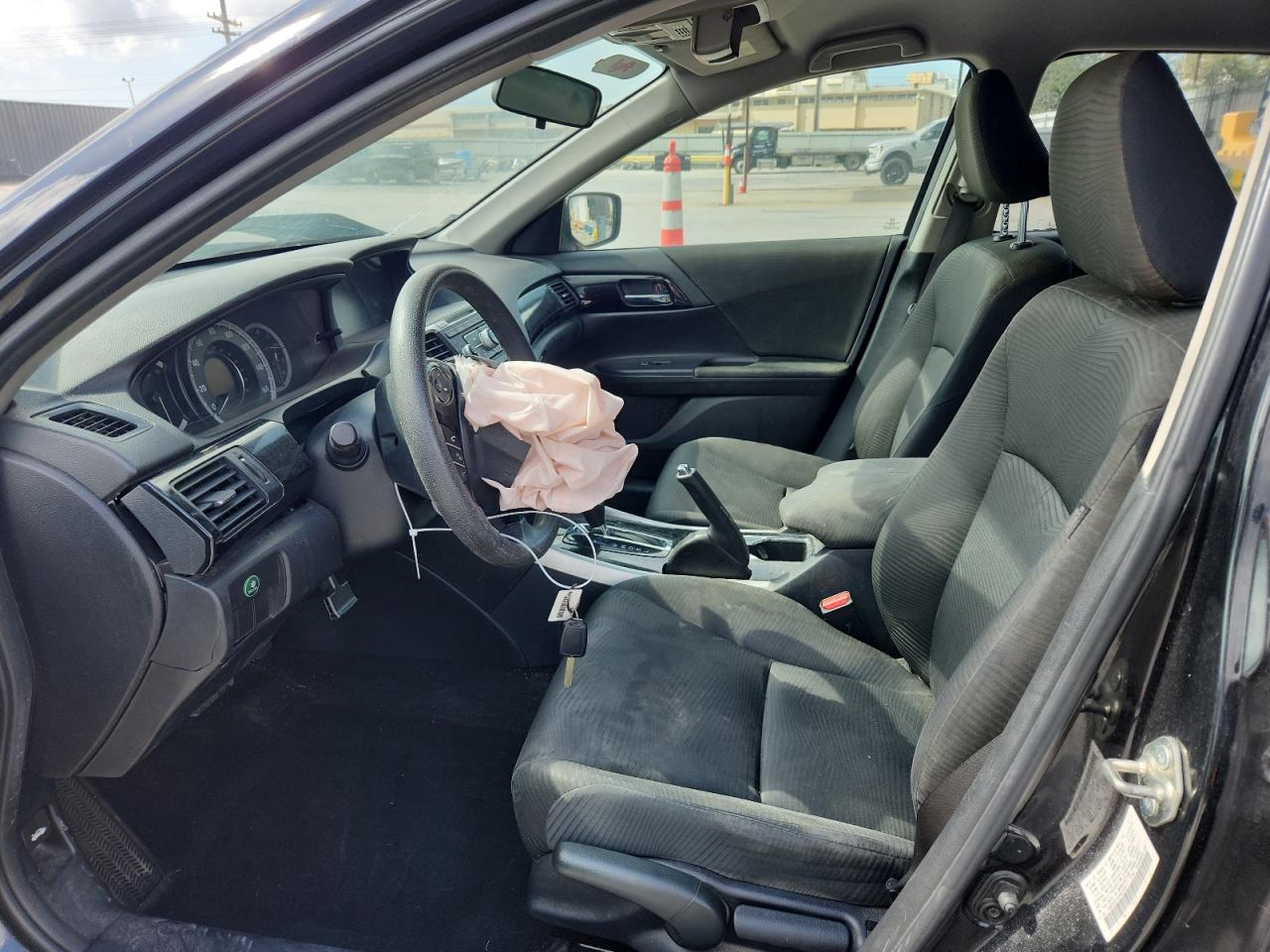 2017 Honda Accord Lx VIN: 1HGCR2F30HA078477 Lot: 84726515