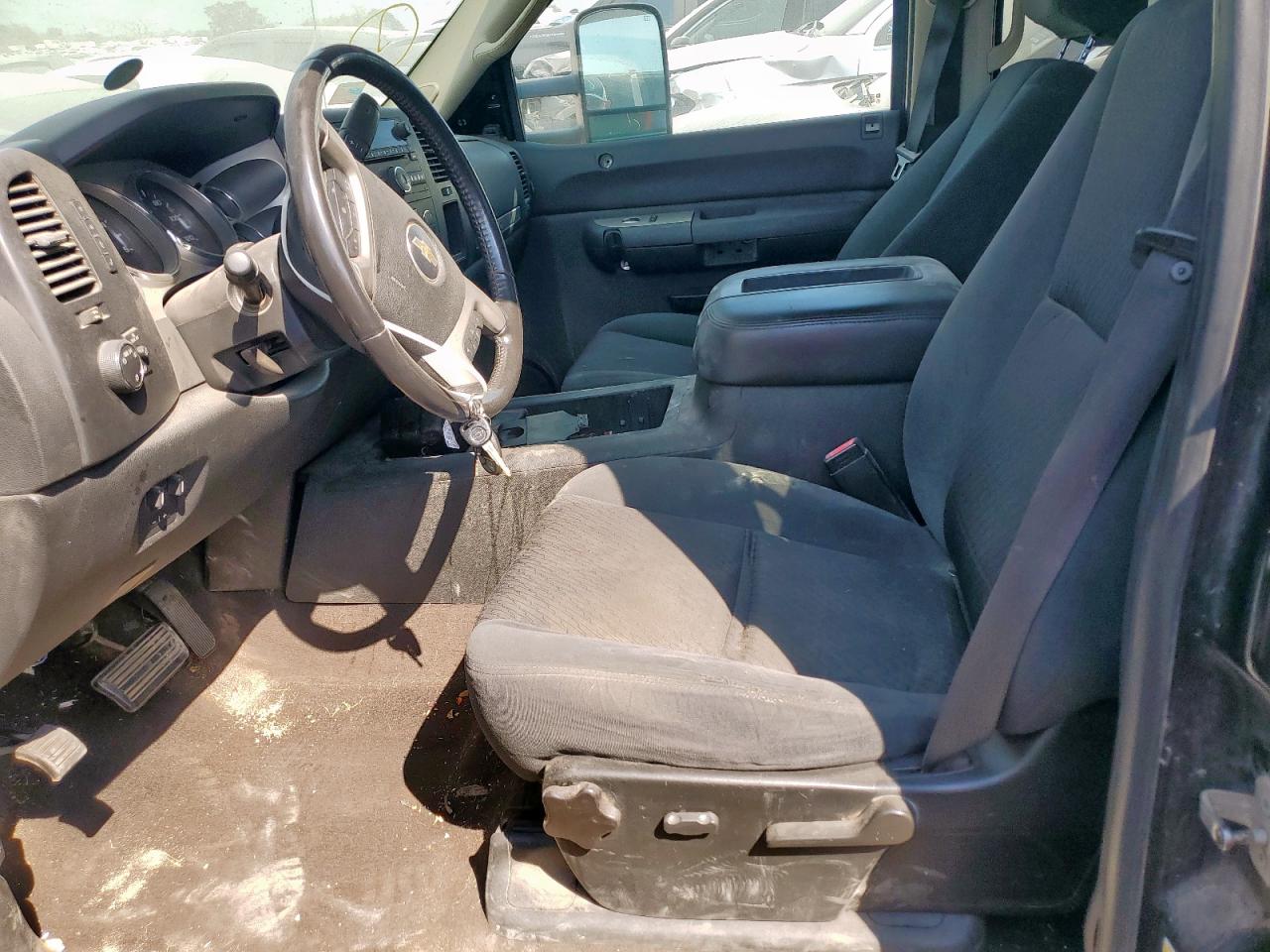 2008 Chevrolet Silverado K2500 Heavy Duty VIN: 1GCHK23668F154861 Lot: 81126135