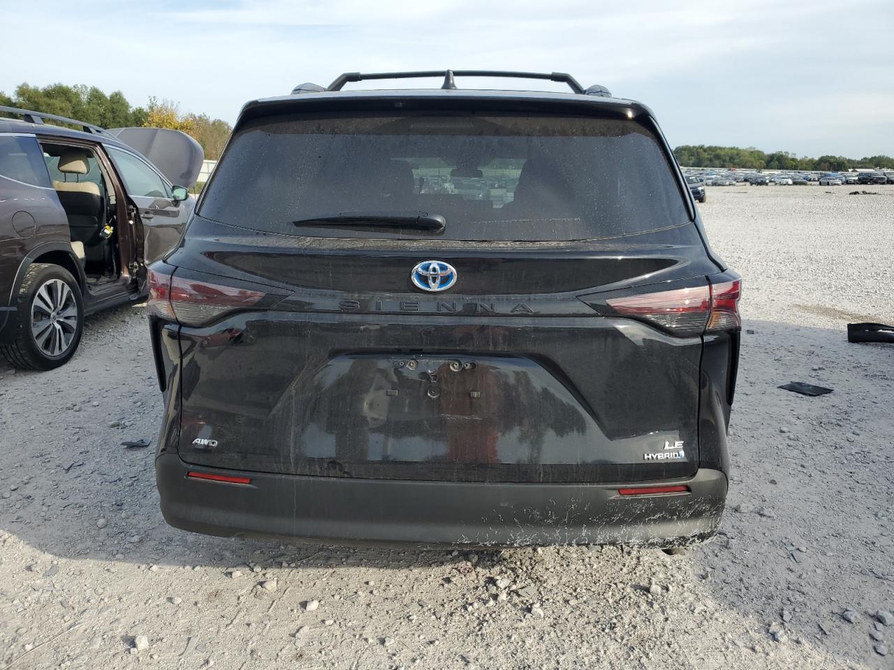 2024 Toyota Sienna Le VIN: 5TDKSKFC8RS127492 Lot: 81930595