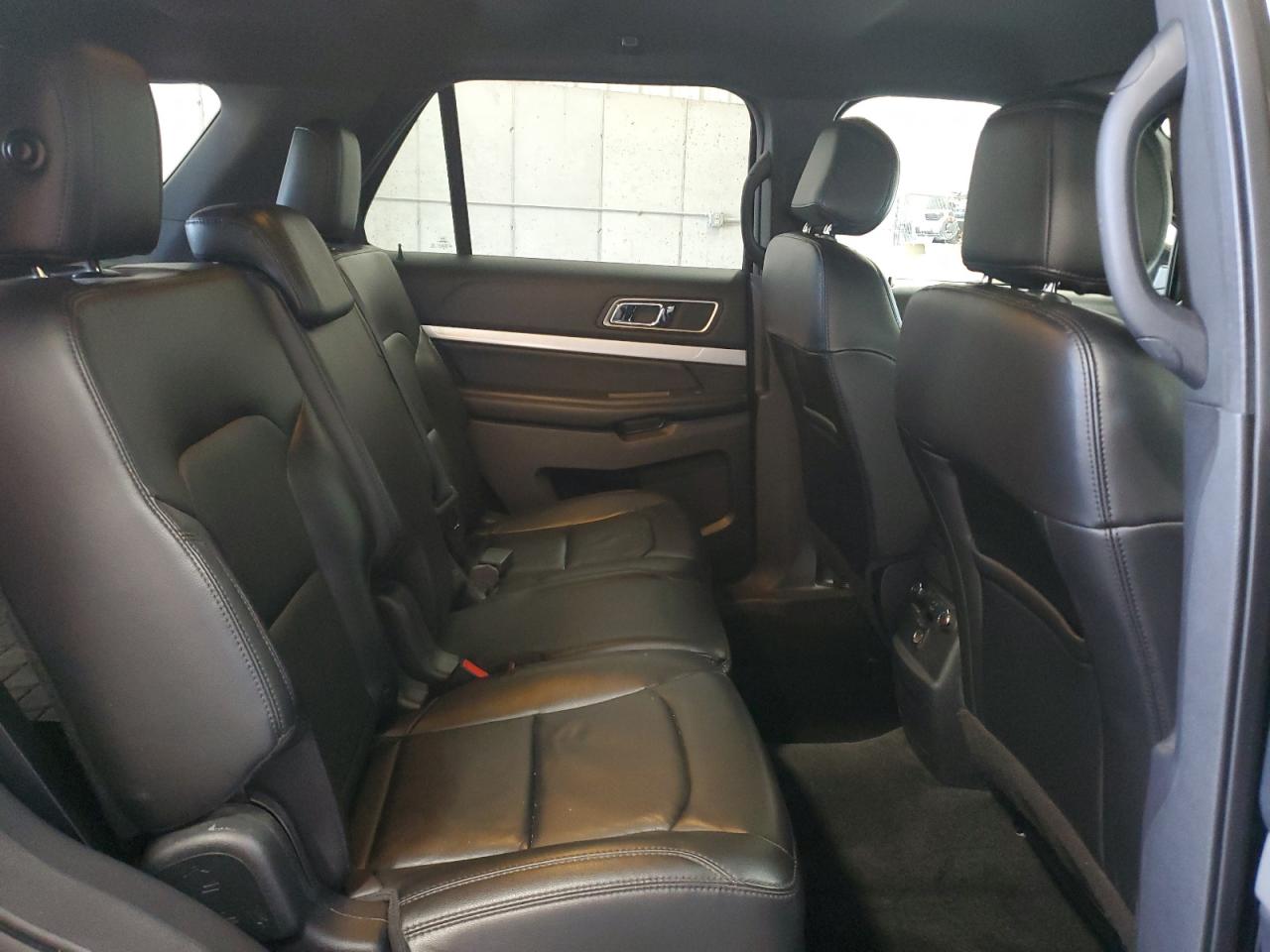 2017 Ford Explorer Xlt VIN: 1FM5K8D81HGE21187 Lot: 82300025