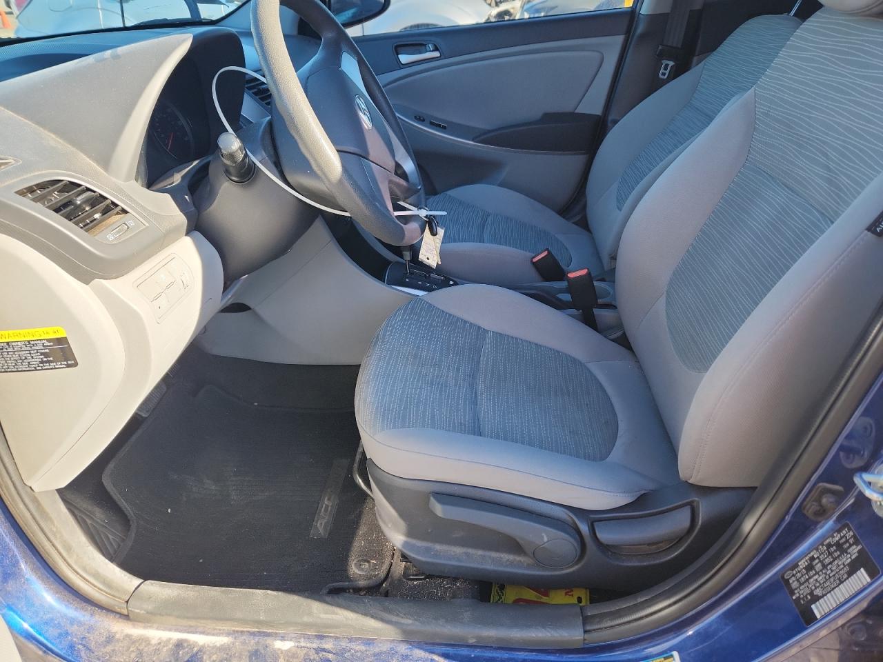 2015 Hyundai Accent Gls VIN: KMHCT4AE9FU928683 Lot: 84769425