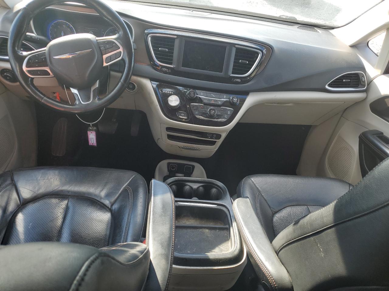 2019 Chrysler Pacifica Touring L VIN: 2C4RC1BG5KR651020 Lot: 84772425