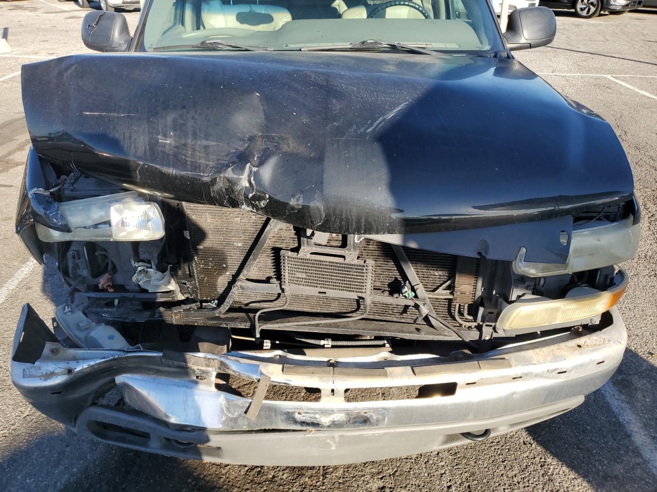 2002 Chevrolet Tahoe C1500 VIN: 1GNEC13T22R307832 Lot: 90944625