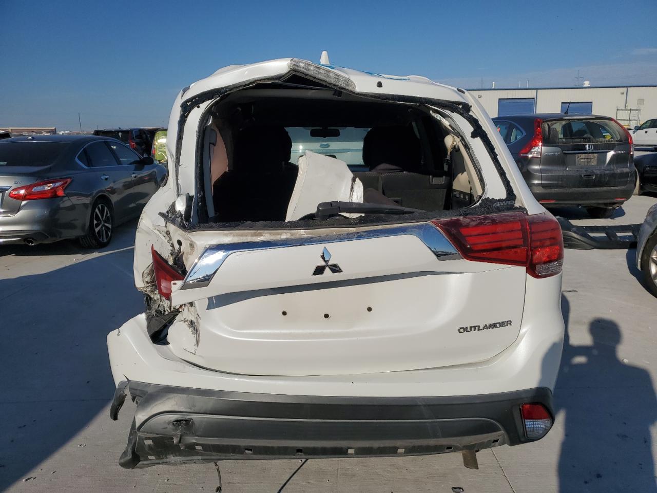 2017 Mitsubishi Outlander Es VIN: JA4AZ2A39HZ017198 Lot: 87115415