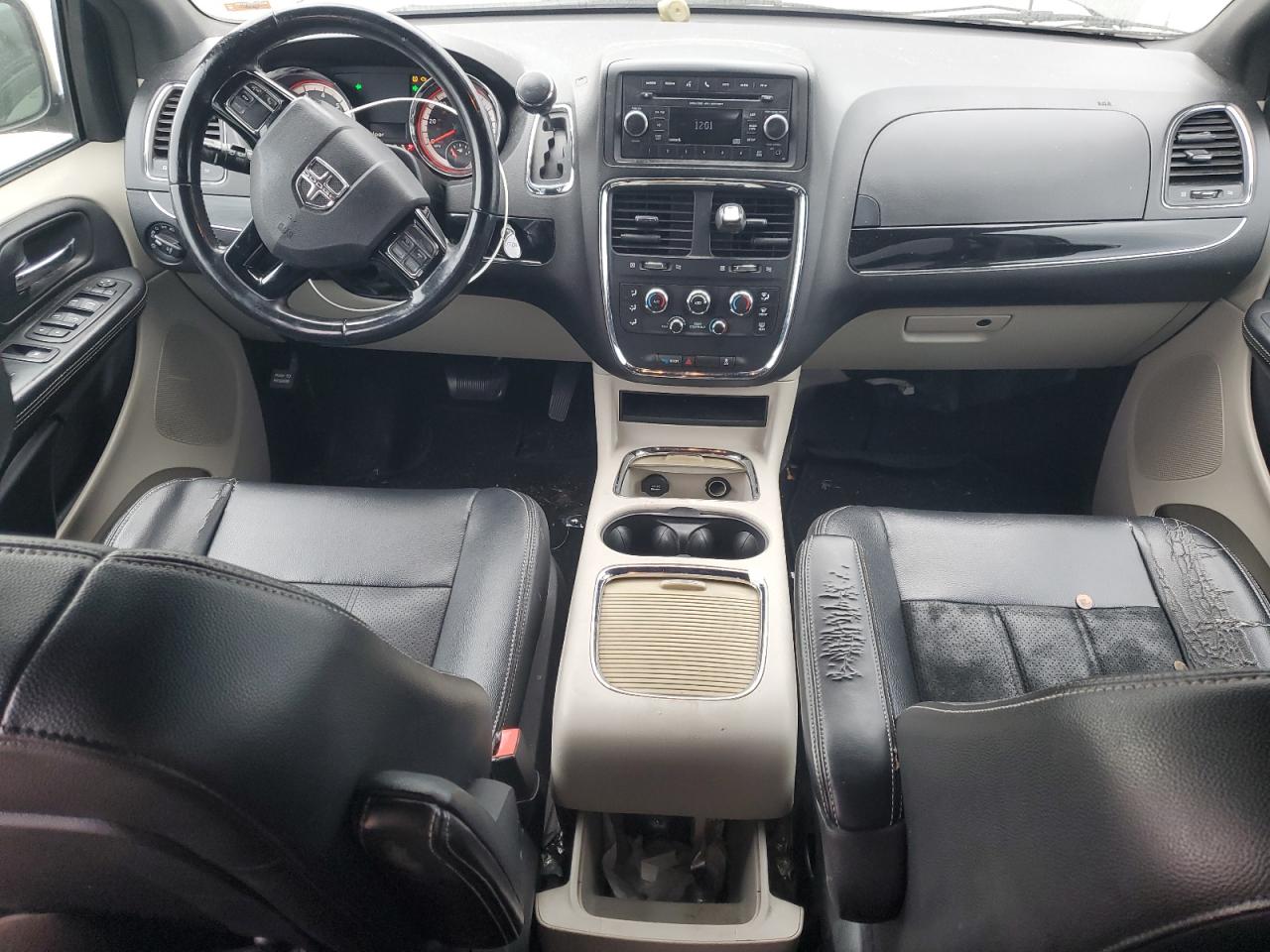 2017 Dodge Grand Caravan Sxt VIN: 2C4RDGCG5HR557954 Lot: 82394325