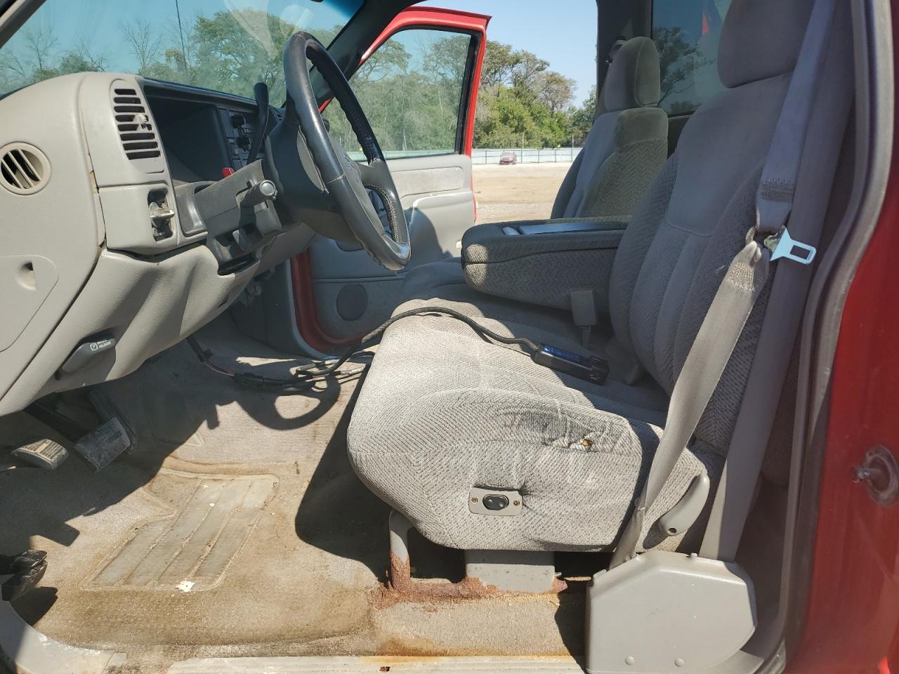2000 Chevrolet Gmt-400 K2500 VIN: 1GCGK24J2YR183738 Lot: 84899265