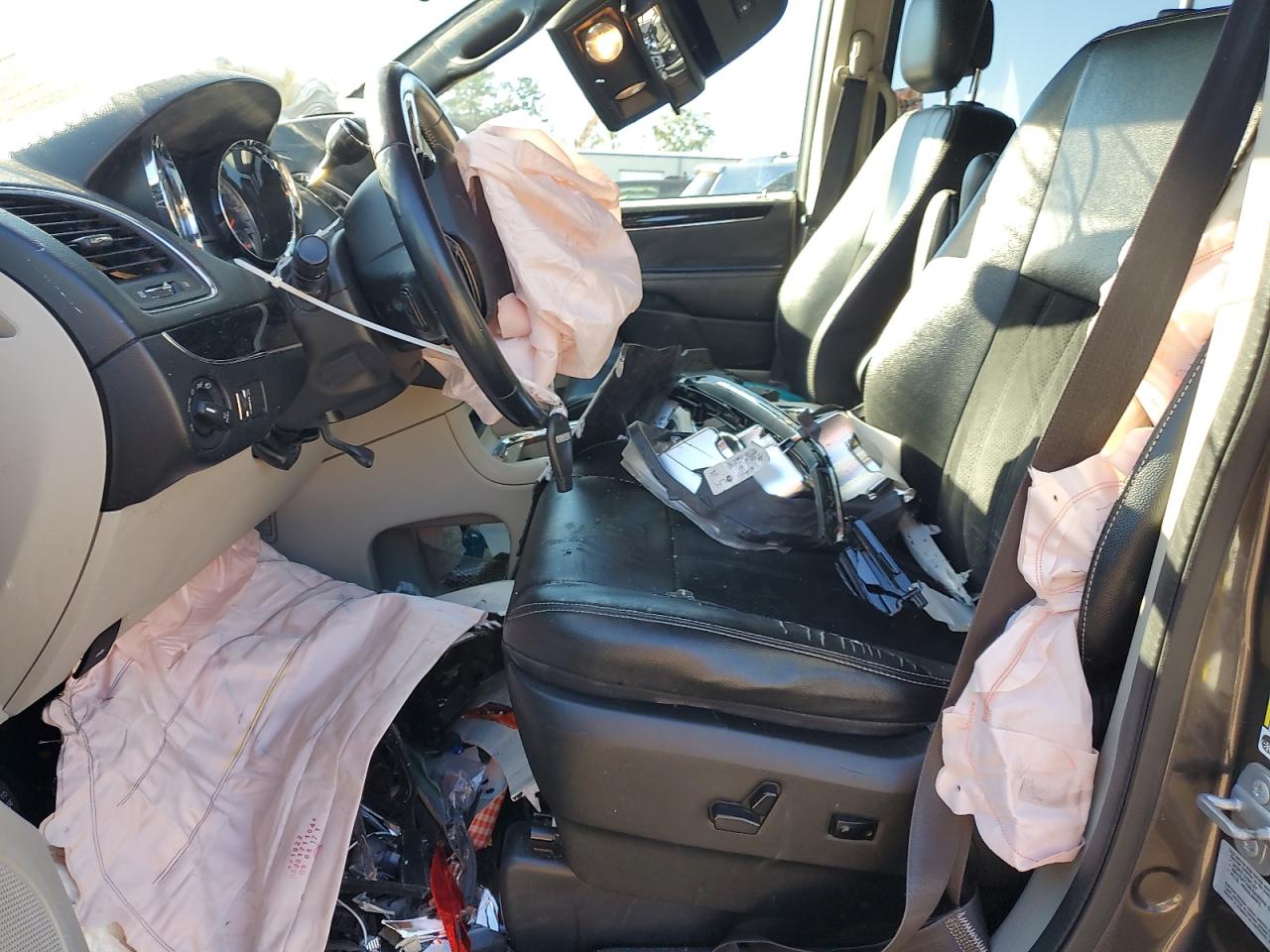 2017 Dodge Grand Caravan Sxt VIN: 2C4RDGCG7HR860833 Lot: 90975975