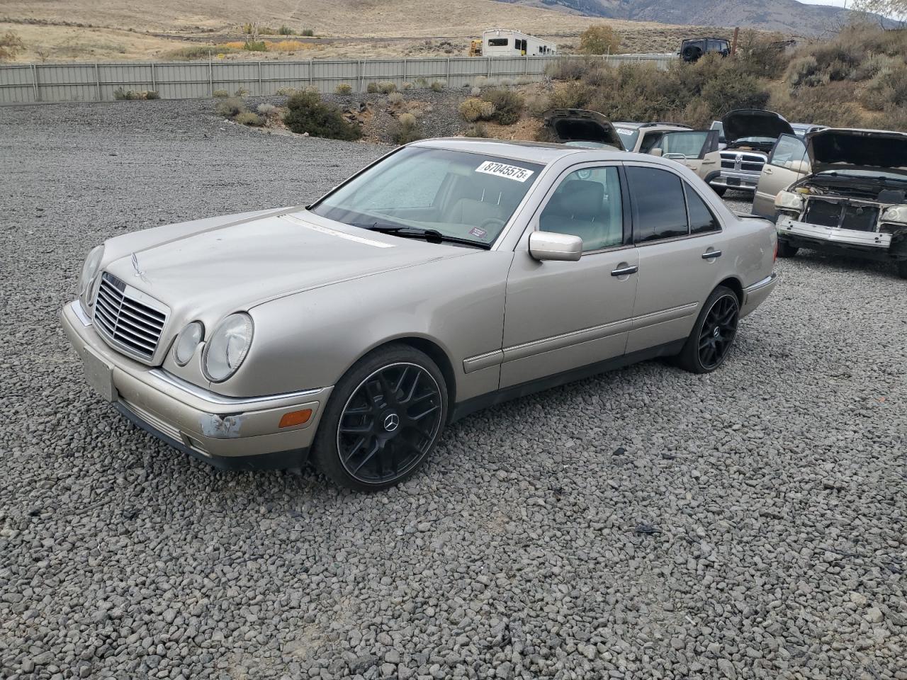 1999 Mercedes-Benz E 320