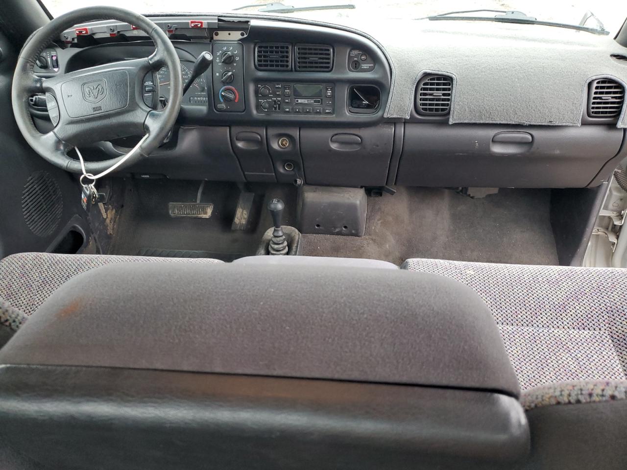 2001 Dodge Ram 1500 VIN: 3B7HF13Y21M542689 Lot: 85361445