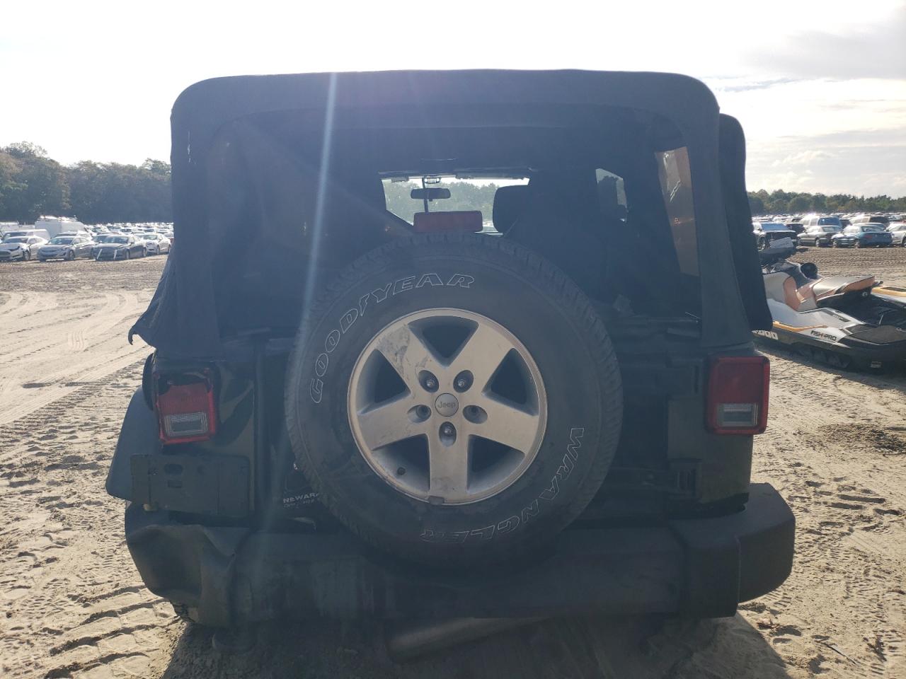 2012 Jeep Wrangler Unlimited Sport VIN: 1C4BJWDG5CL218258 Lot: 84406745