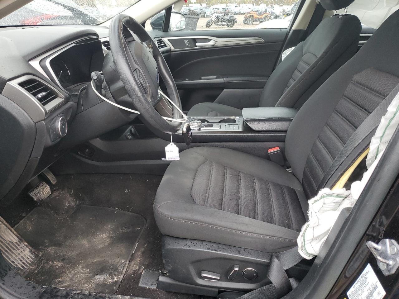 2019 Ford Fusion Se VIN: 3FA6P0LU4KR125578 Lot: 89575925