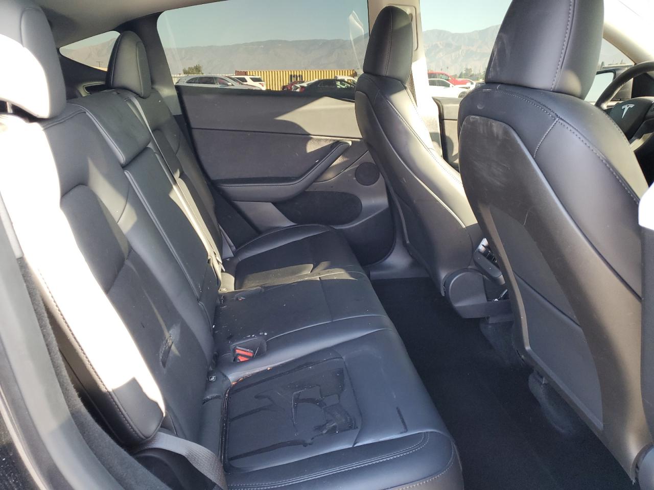 2024 Tesla Model Y VIN: 7SAYGDED7RF109428 Lot: 85563545