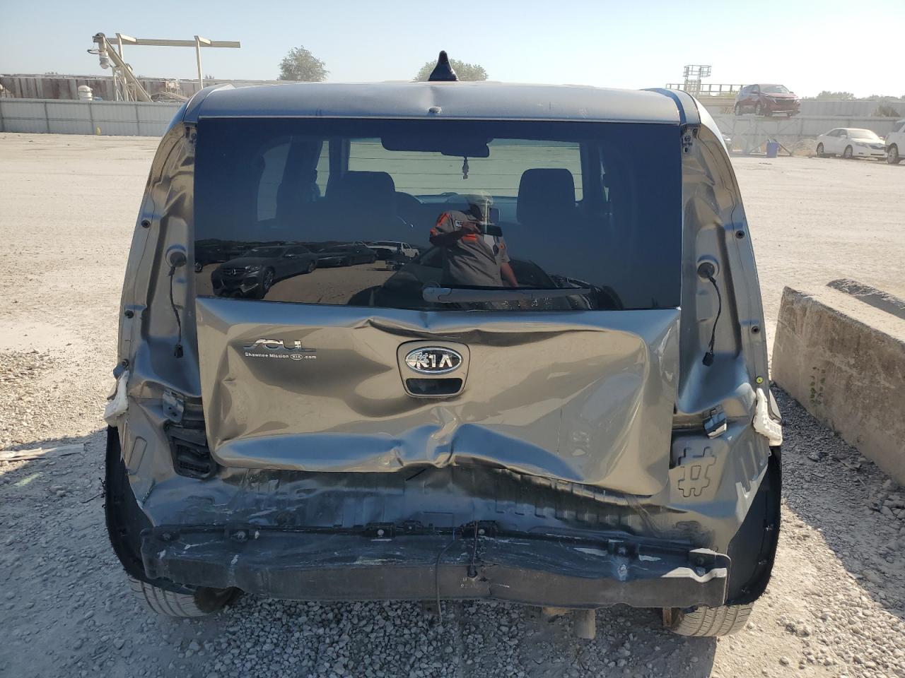 2010 Kia Soul + VIN: KNDJT2A20A7031233 Lot: 82237785