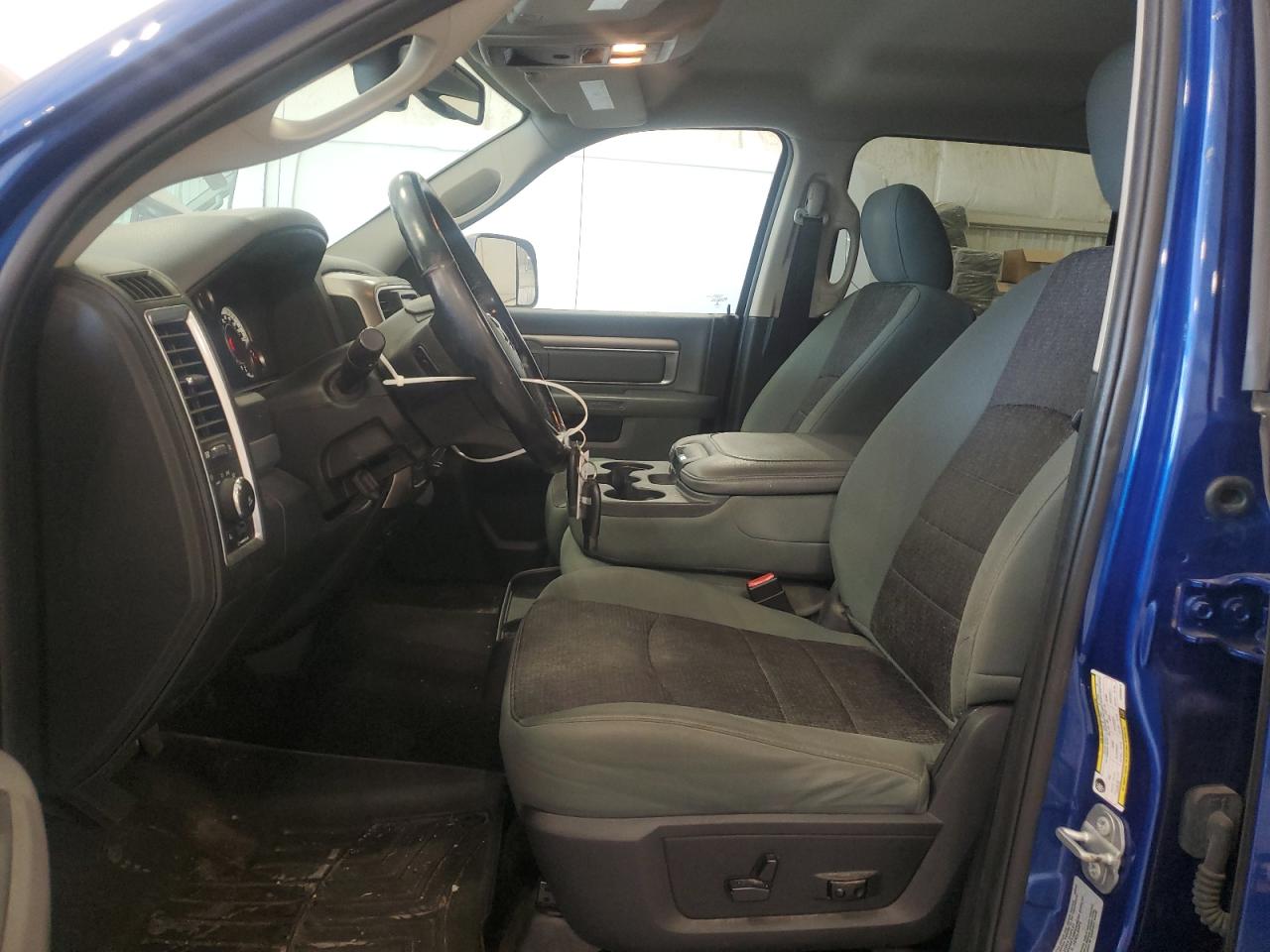 2017 Ram 1500 Slt VIN: 3C6RR7LT4HG565619 Lot: 81912435