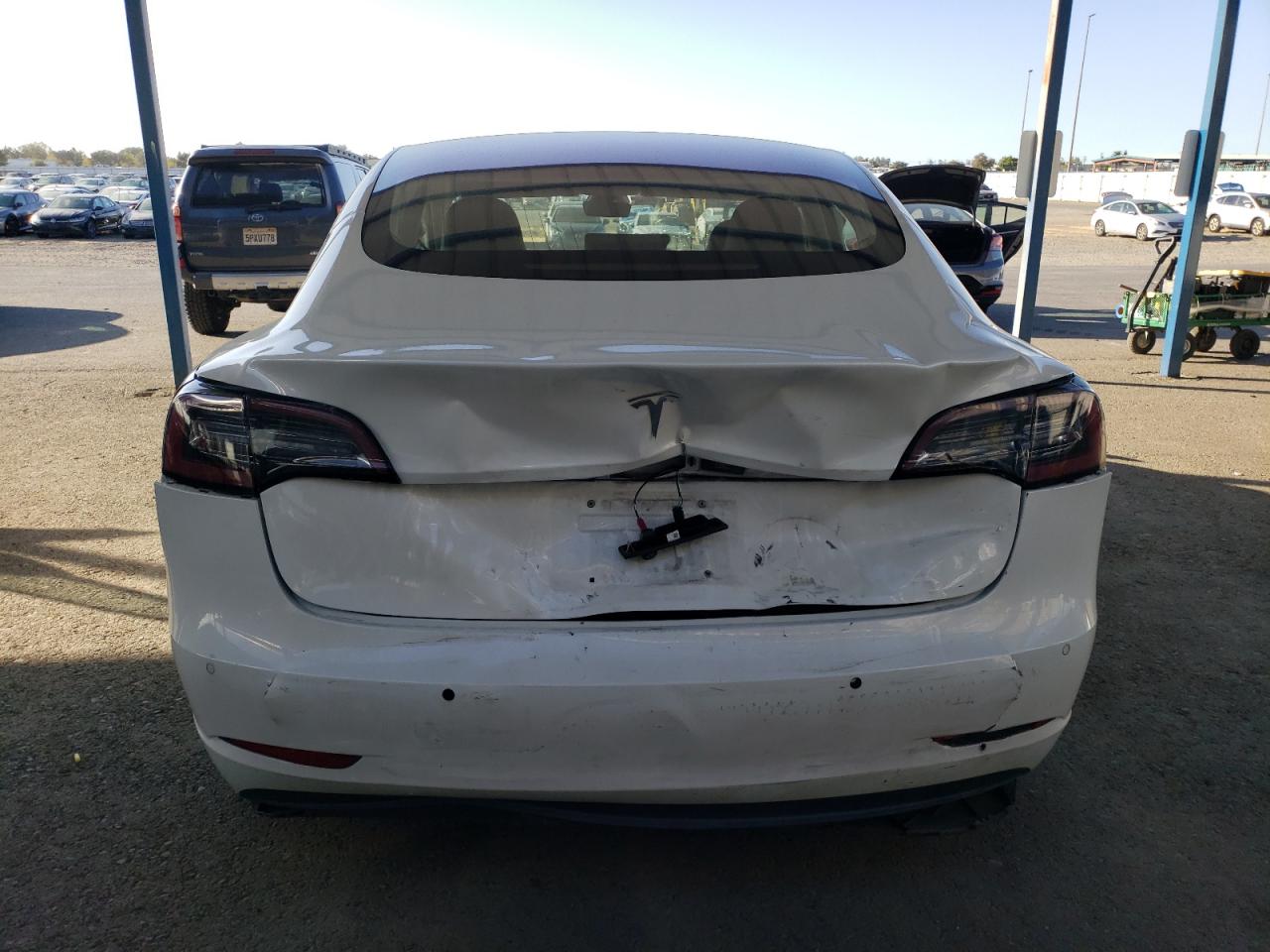 2018 Tesla Model 3 VIN: 5YJ3E1EA1JF035266 Lot: 82080695