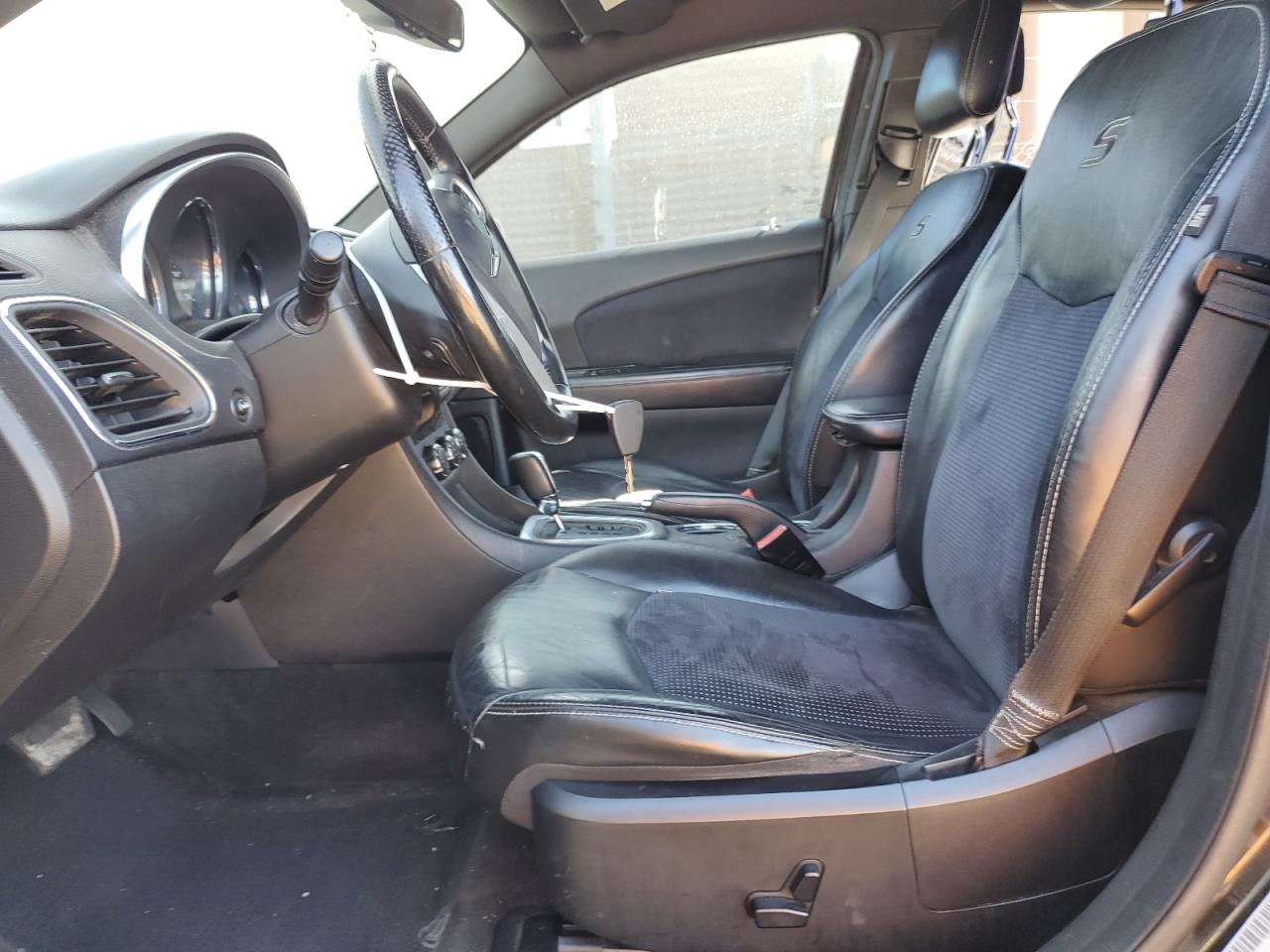 2012 Chrysler 200 S VIN: 1C3CCBHG0CN306810 Lot: 82471725
