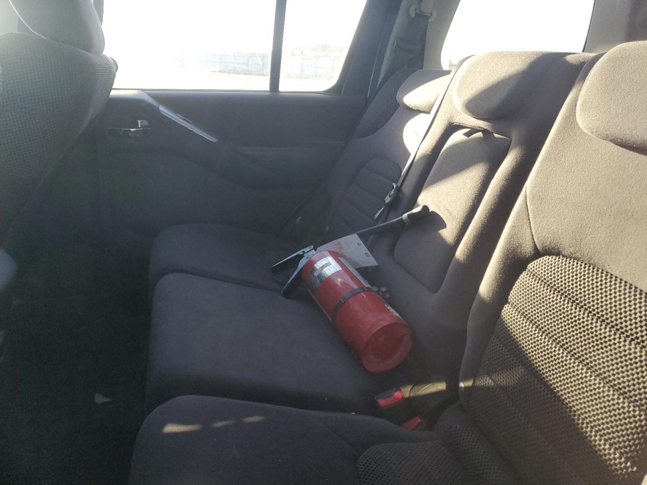 2010 Nissan Pathfinder S VIN: 5N1AR1NB7AC626781 Lot: 84811415