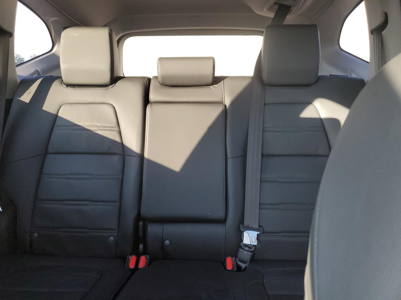 2022 Honda Cr-V Touring VIN: 2HKRW2H90NH631457 Lot: 81121975