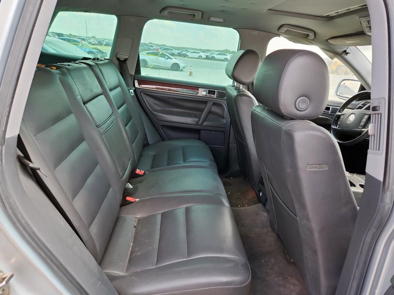 2005 Volkswagen Touareg 3.2 VIN: WVGBG77L85D011921 Lot: 85101015