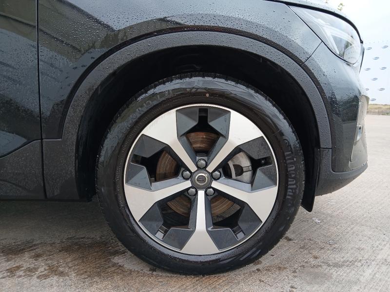 2025 VOLVO XC40 2.0 B4P PLUS DARK 5DR AUTO