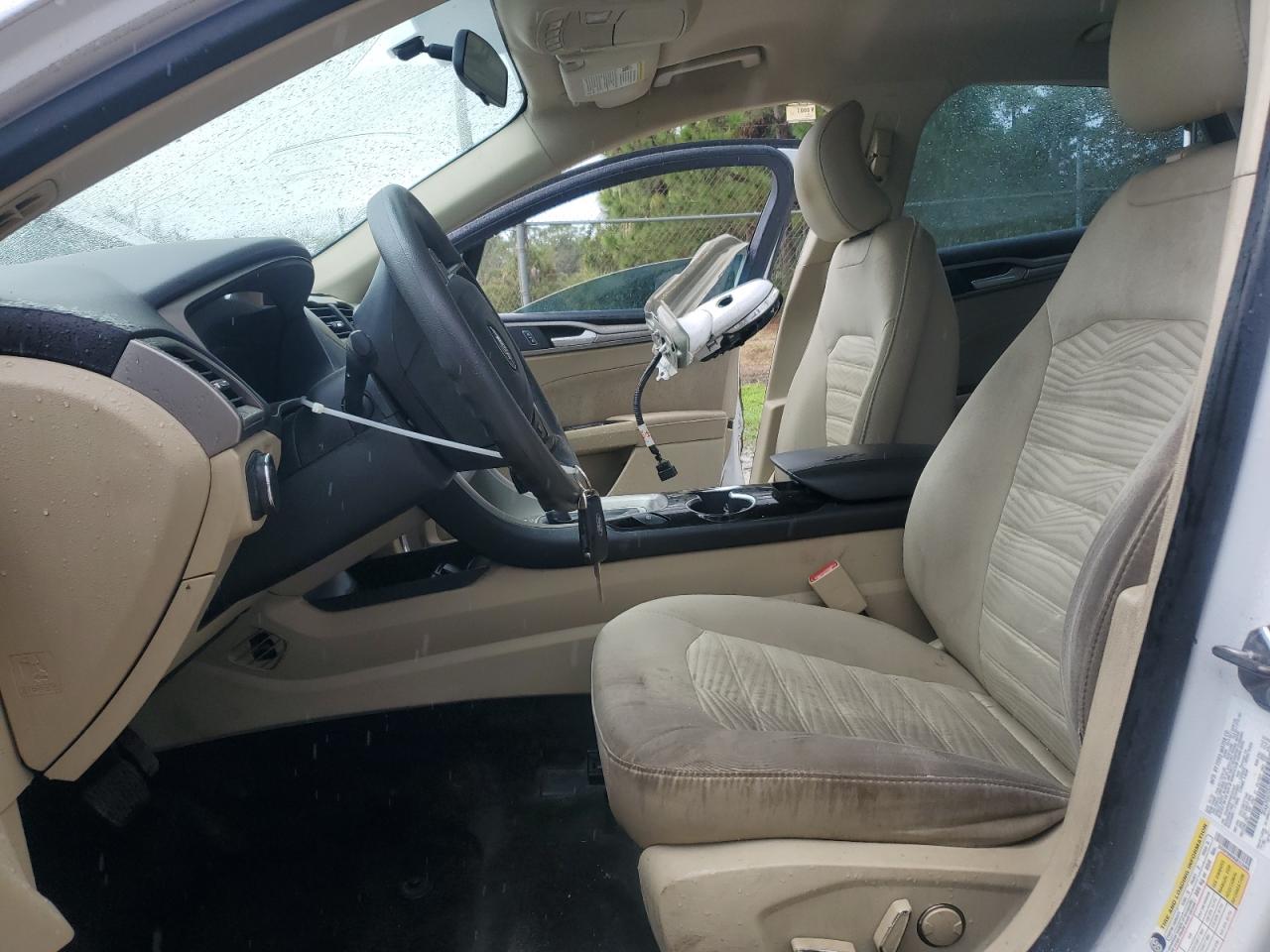 2016 Ford Fusion Se VIN: 3FA6P0HD9GR333469 Lot: 82356675