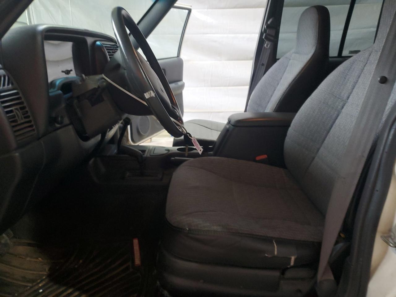 2000 Jeep Cherokee Sport VIN: 1J4FF48S2YL179944 Lot: 89871745