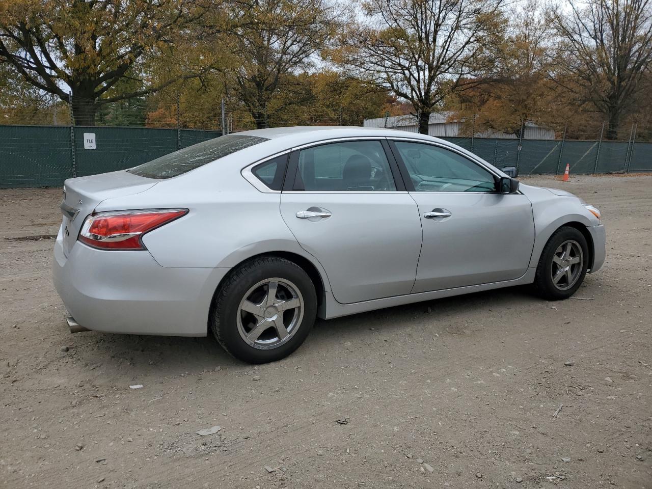 2015 Nissan Altima 2.5 silver null gas 1N4AL3AP8FN325067 photo #4
