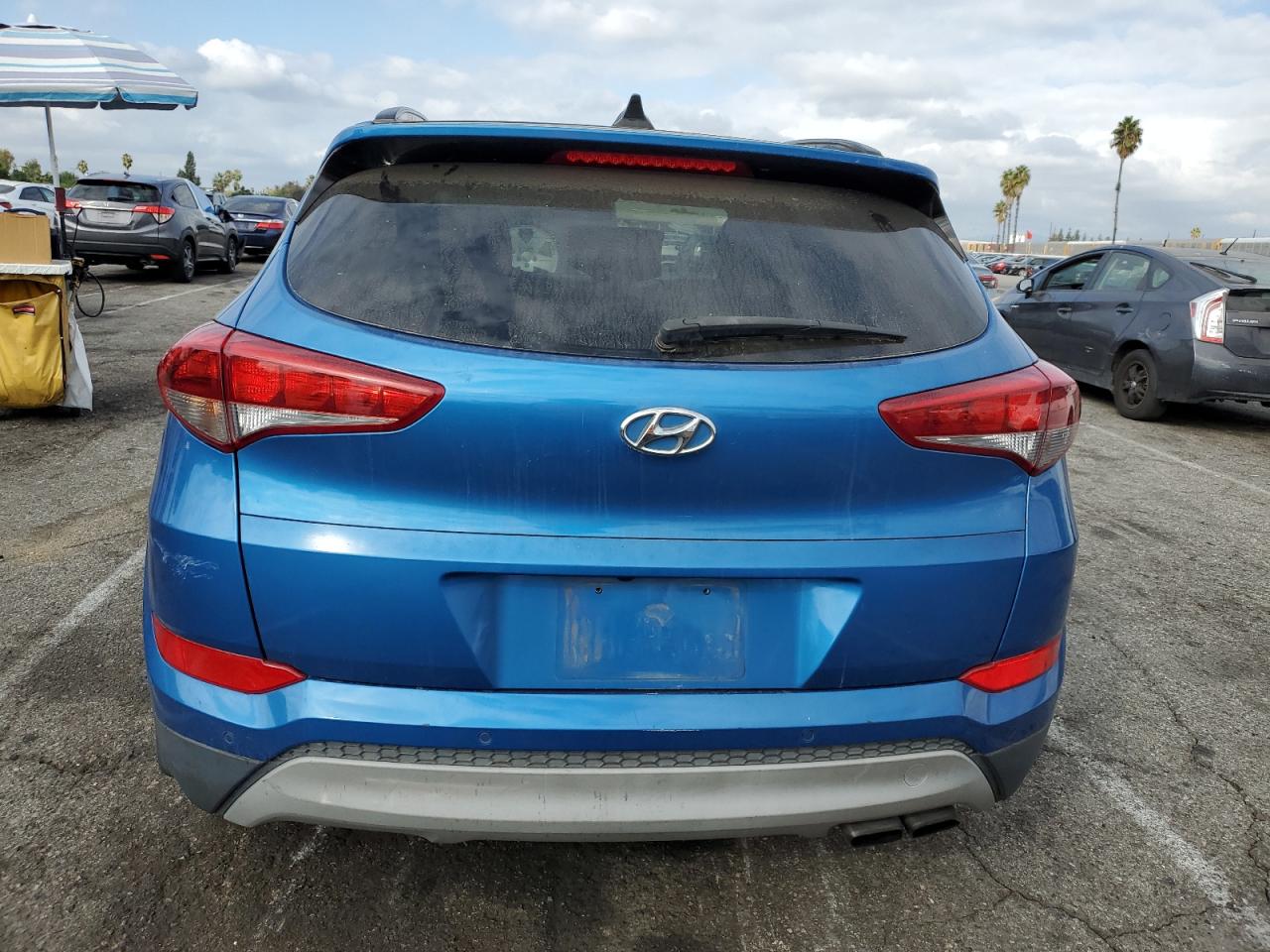 2018 Hyundai Tucson Value VIN: KM8J33A27JU823186 Lot: 86161805