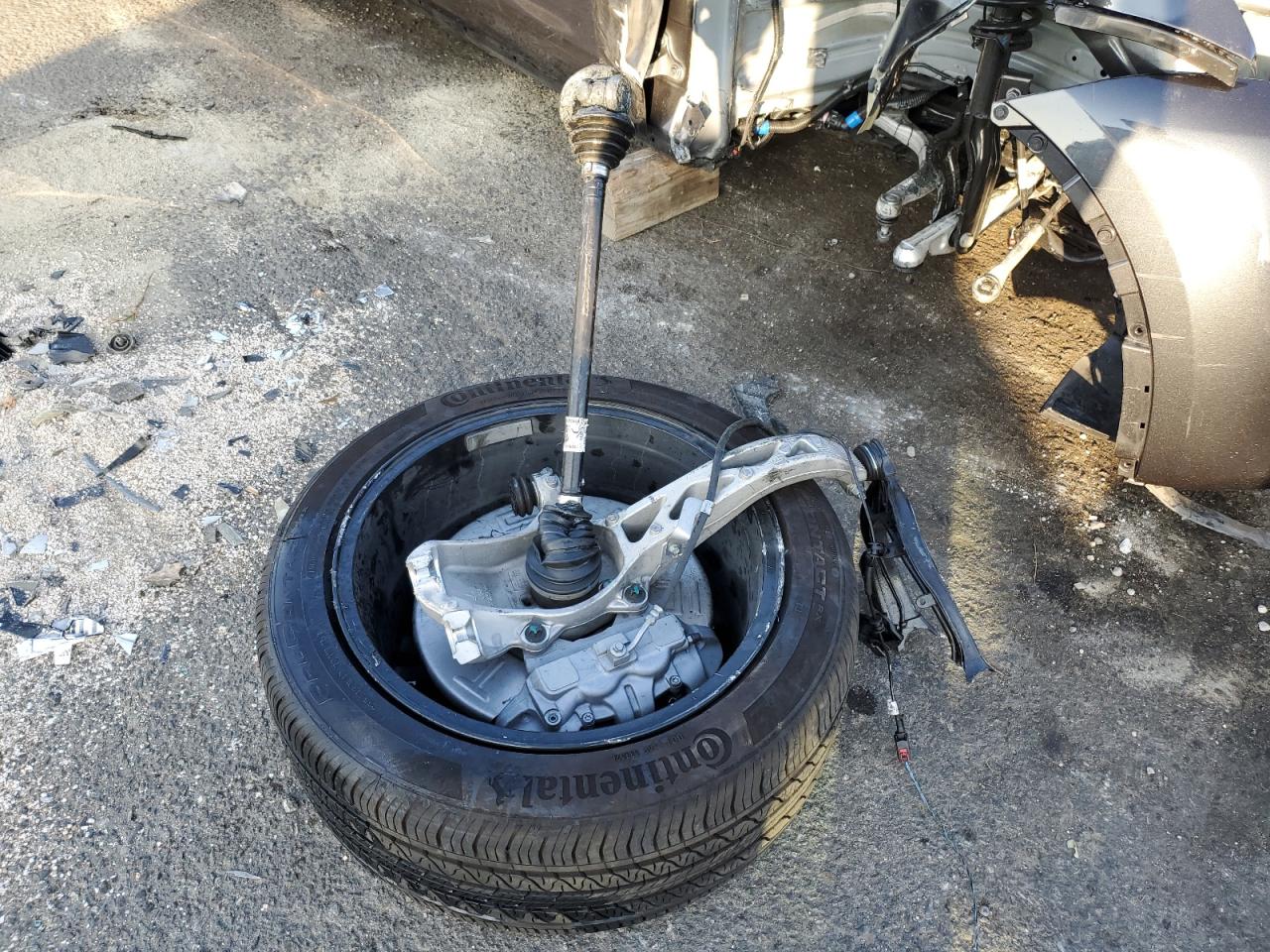 2025 Tesla Model Y VIN: 7SAYGDEE2SF248557 Lot: 84877515