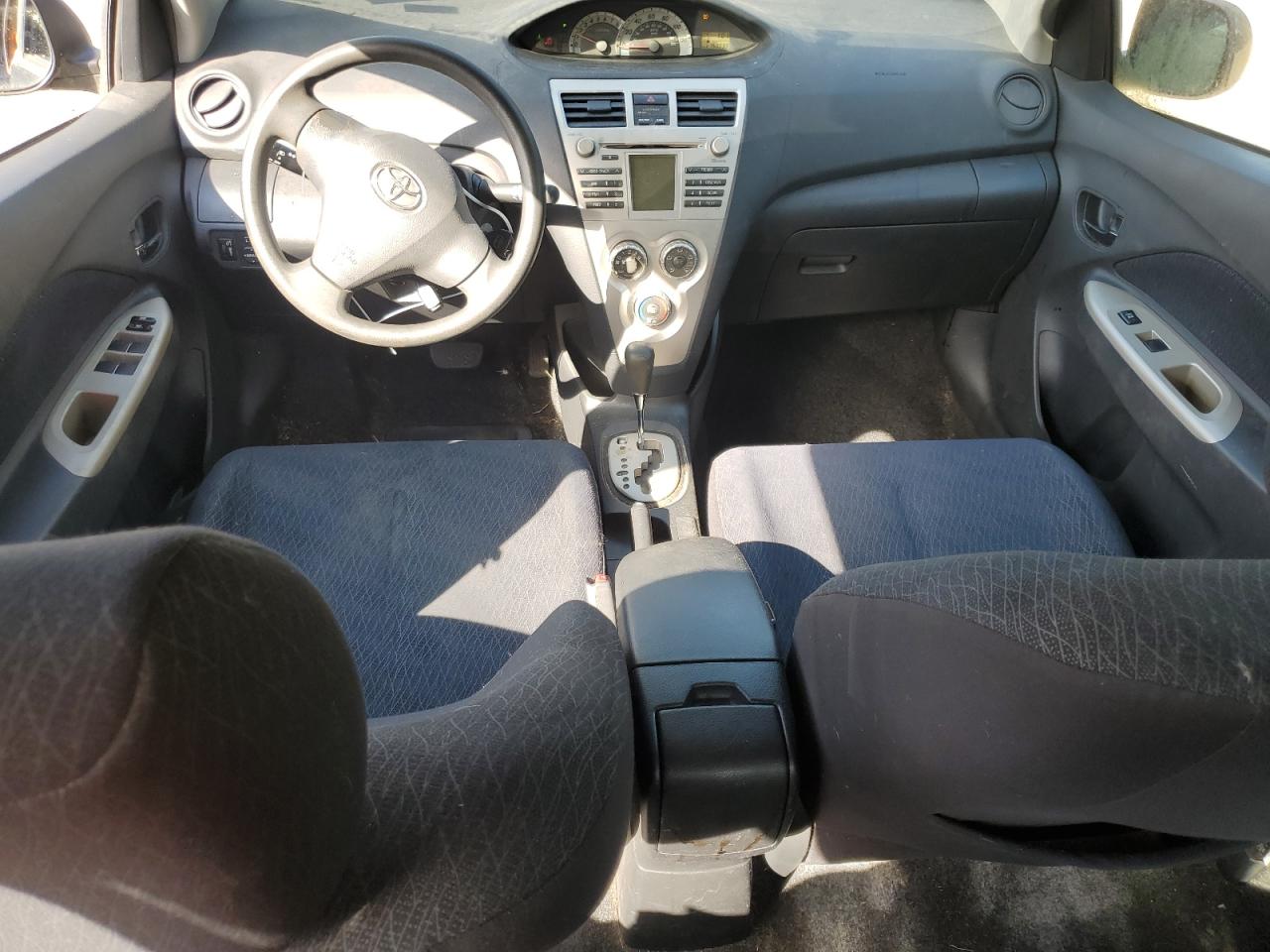 2008 Toyota Yaris VIN: JTDBT923984013278 Lot: 81616075