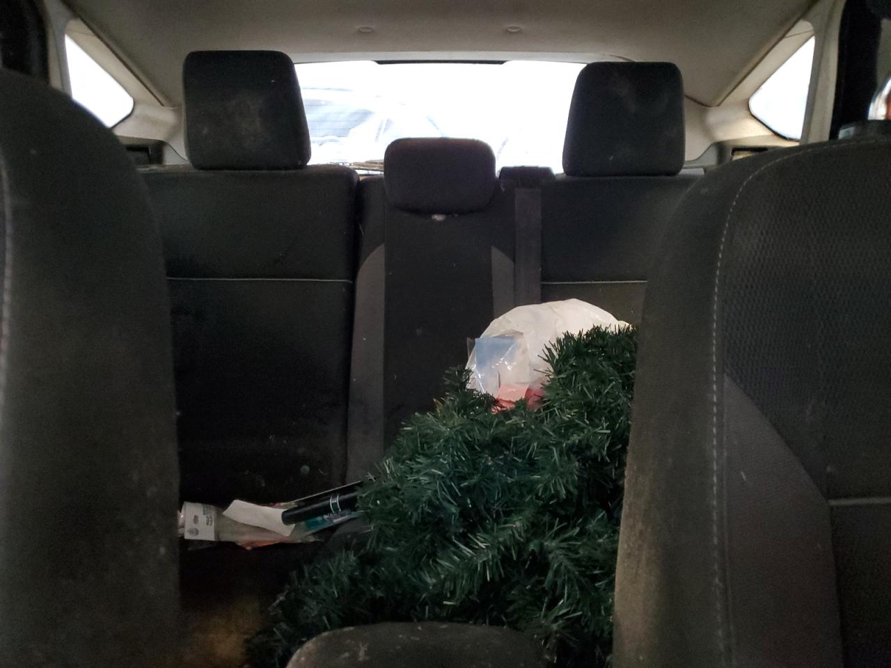 2012 Ford Focus Se VIN: 1FAHP3K23CL332327 Lot: 89907375