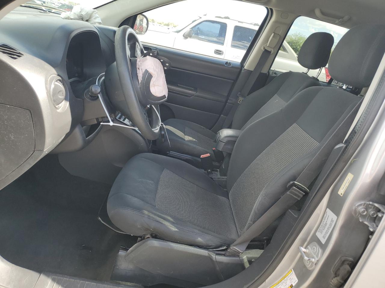 2016 Jeep Compass Sport VIN: 1C4NJCBA9GD513244 Lot: 89683715